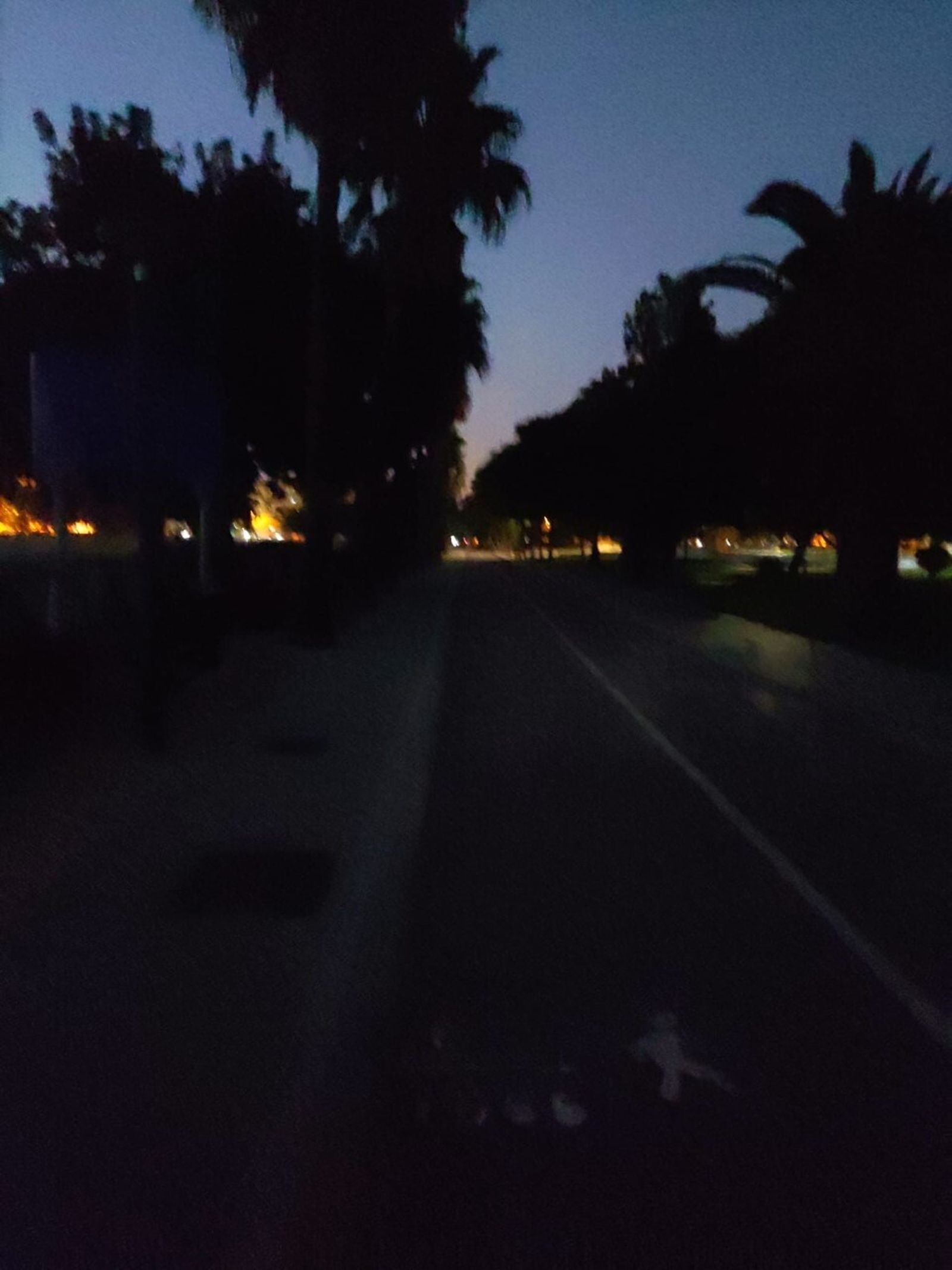 El PP aporta esta fotografía de la falta de luz en la pradera de Chapín