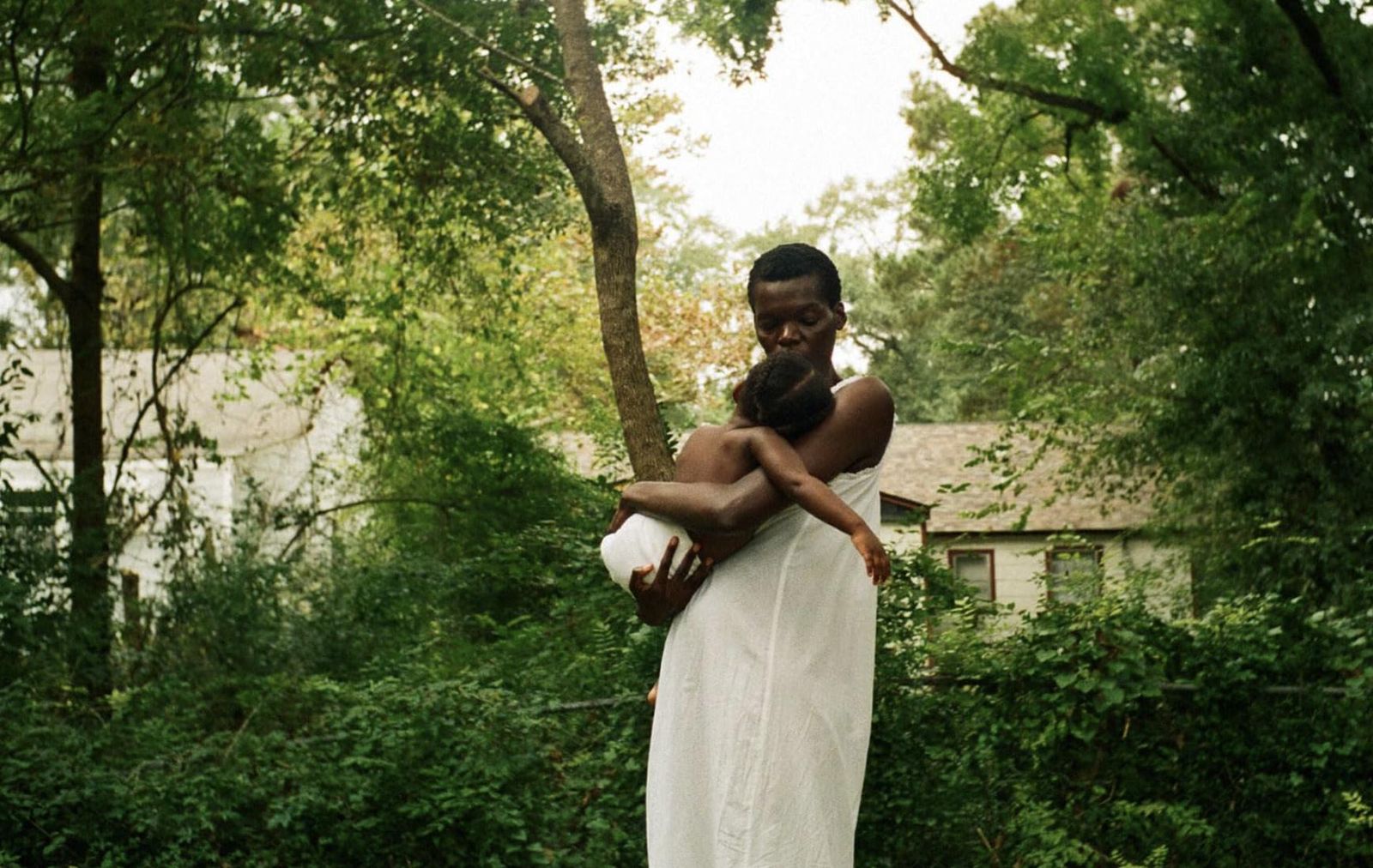 Una imagen de la cinta 'All dirt roads taste of salt'.