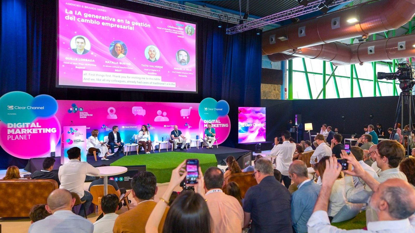 DES y AMKT unen fuerzas para impulsar la revolución del marketing digital