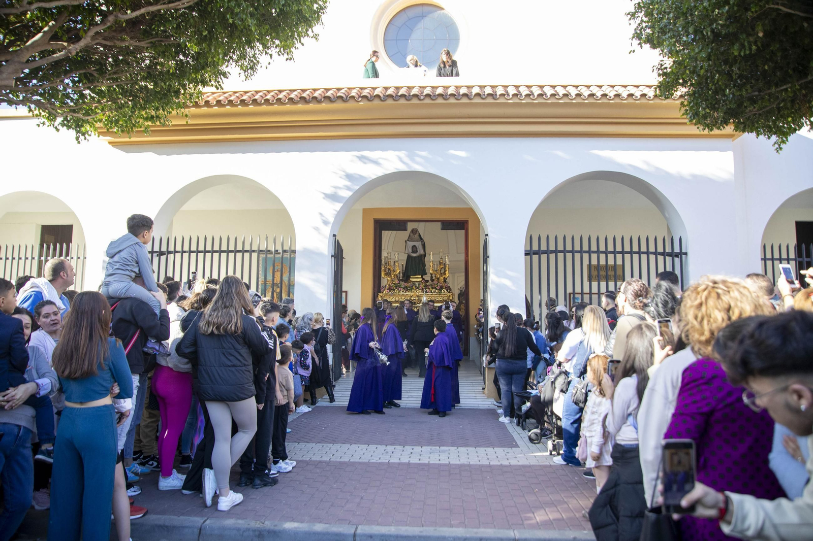 Encuentro en la Semana Santa de Almería 2025