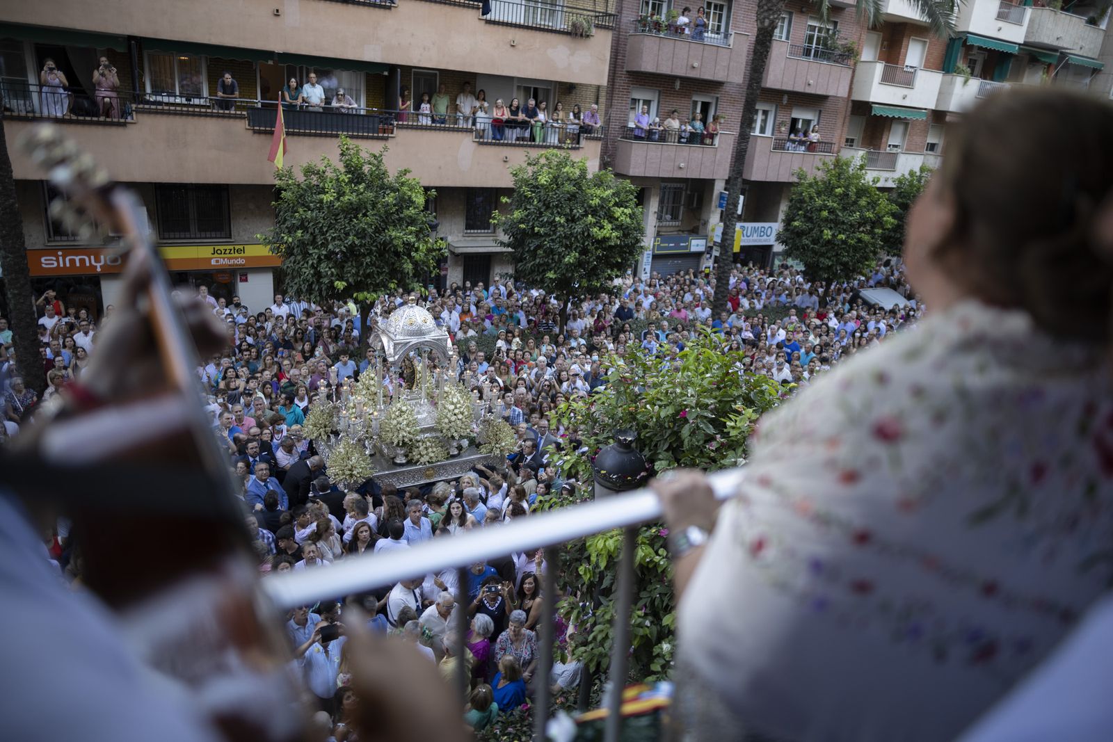 Imágenes de la salida de la Virgen de la Cinta desde la Catedral hacia el Santuario