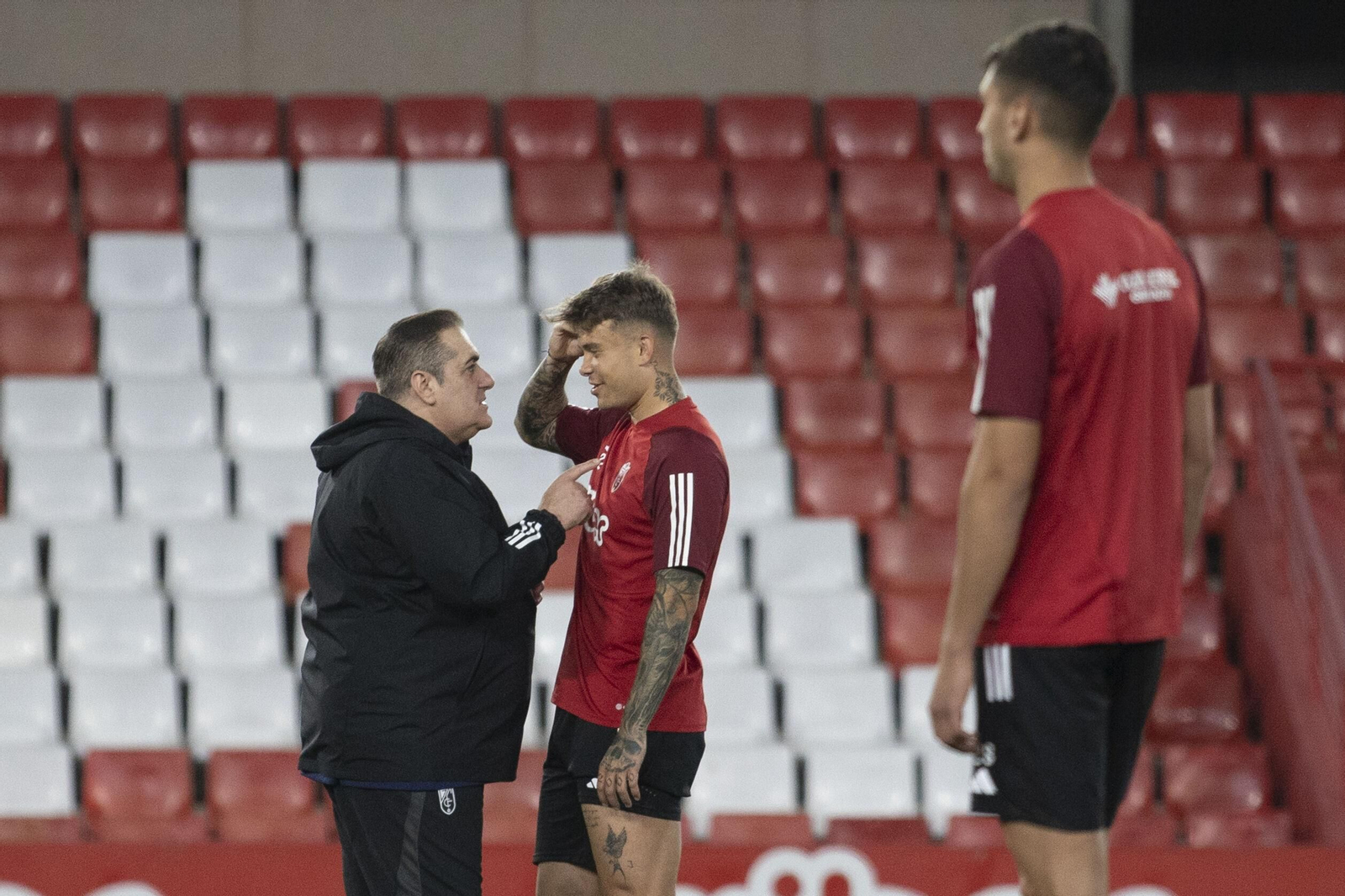 Así fue el primer entrenamiento de José Ramón Sandoval en el Granada CF