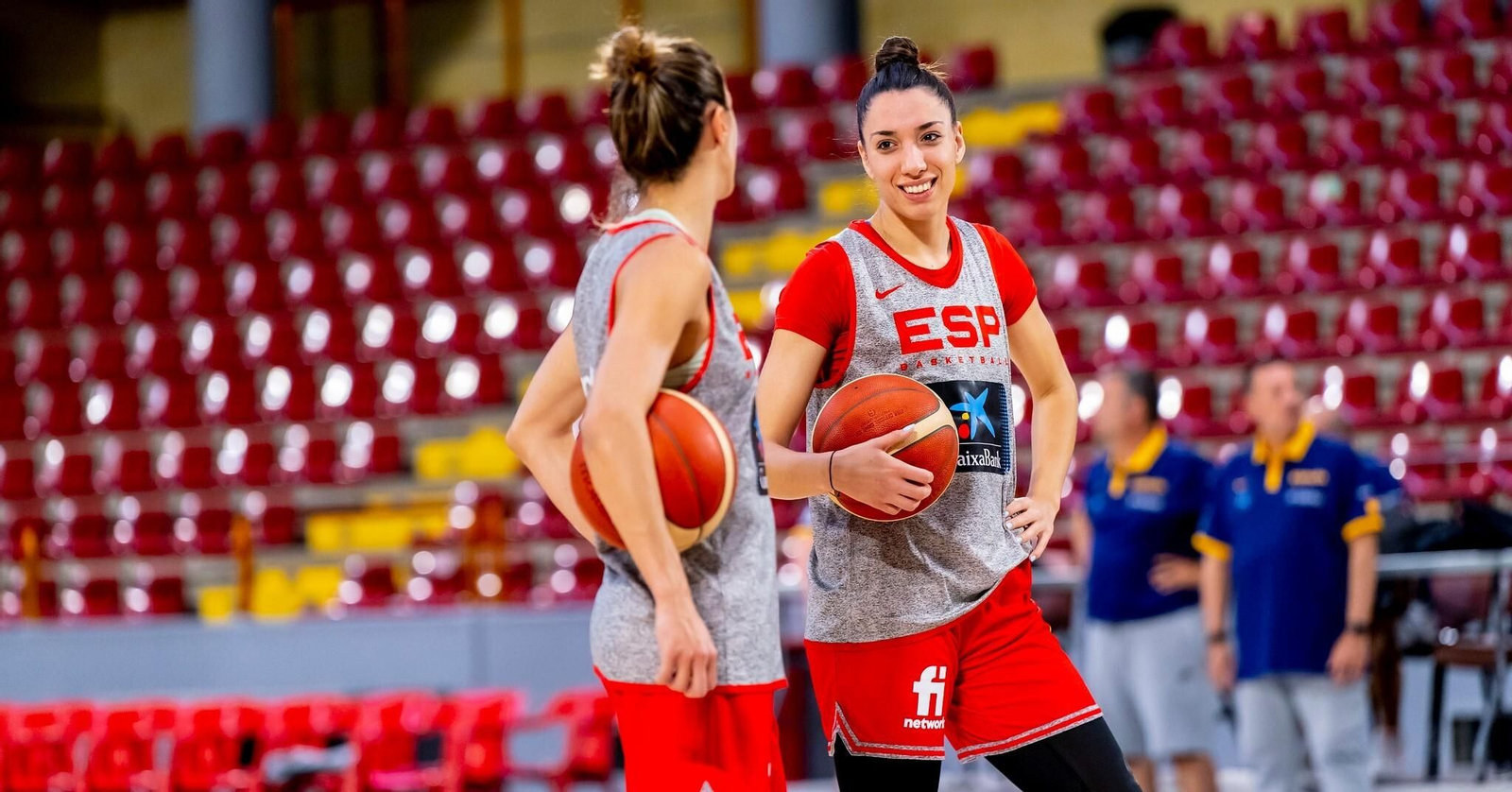 Una imagen del primer entrenamiento de la selección española femenina de baloncesto en Córdoba.