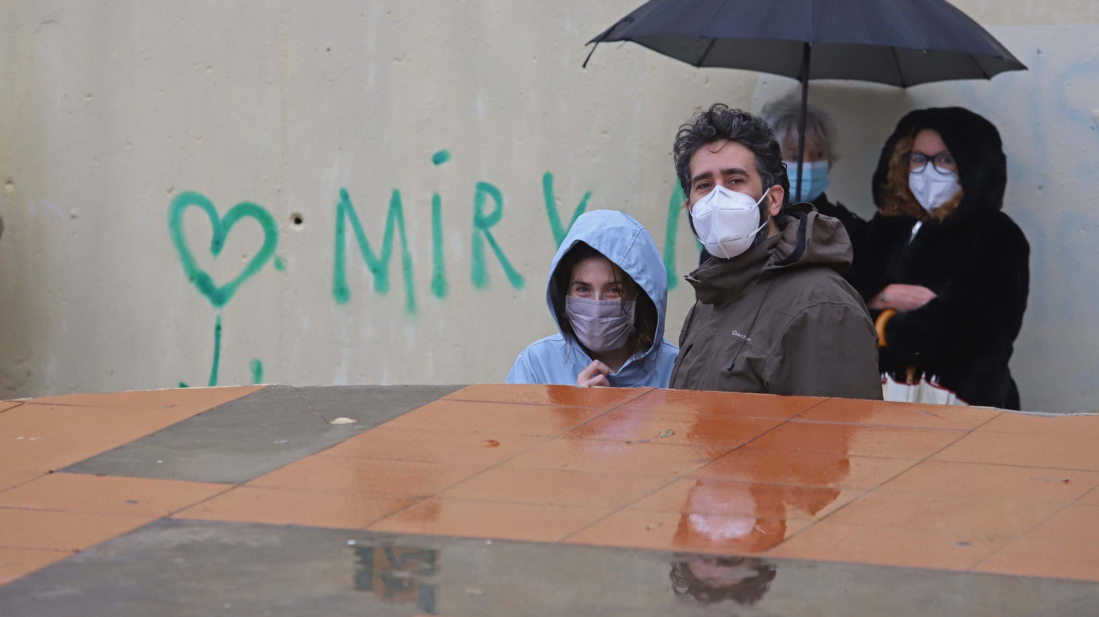 Fotos de la concentración contra la subestación de Red Eléctrica en La Línea