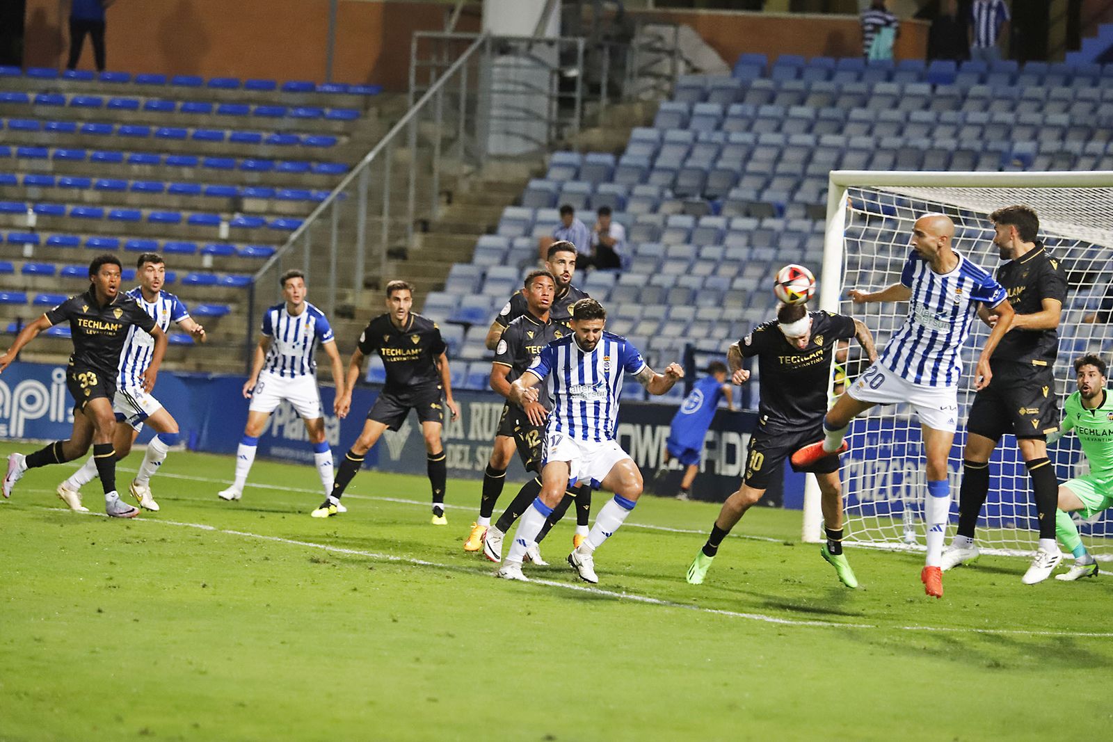Imágenes del encuentro entre el Recreativo de Huelva y el CD Castellón