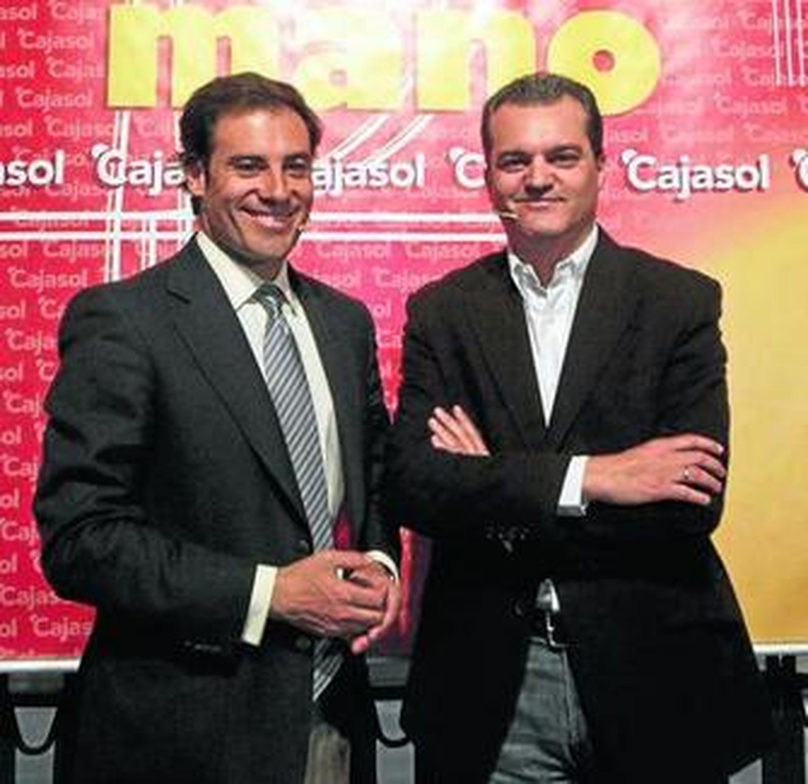 Miguel Báez y Ramón García, ayer en la sala Chicarreros.