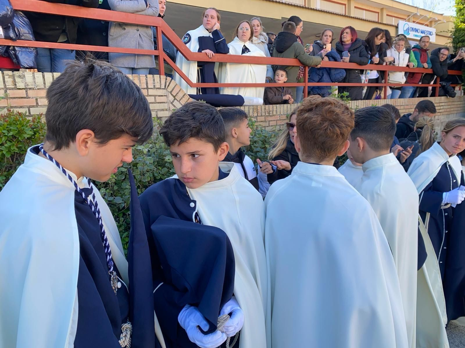 En imágenes: Divino Maestro cancela su estación de penitencia