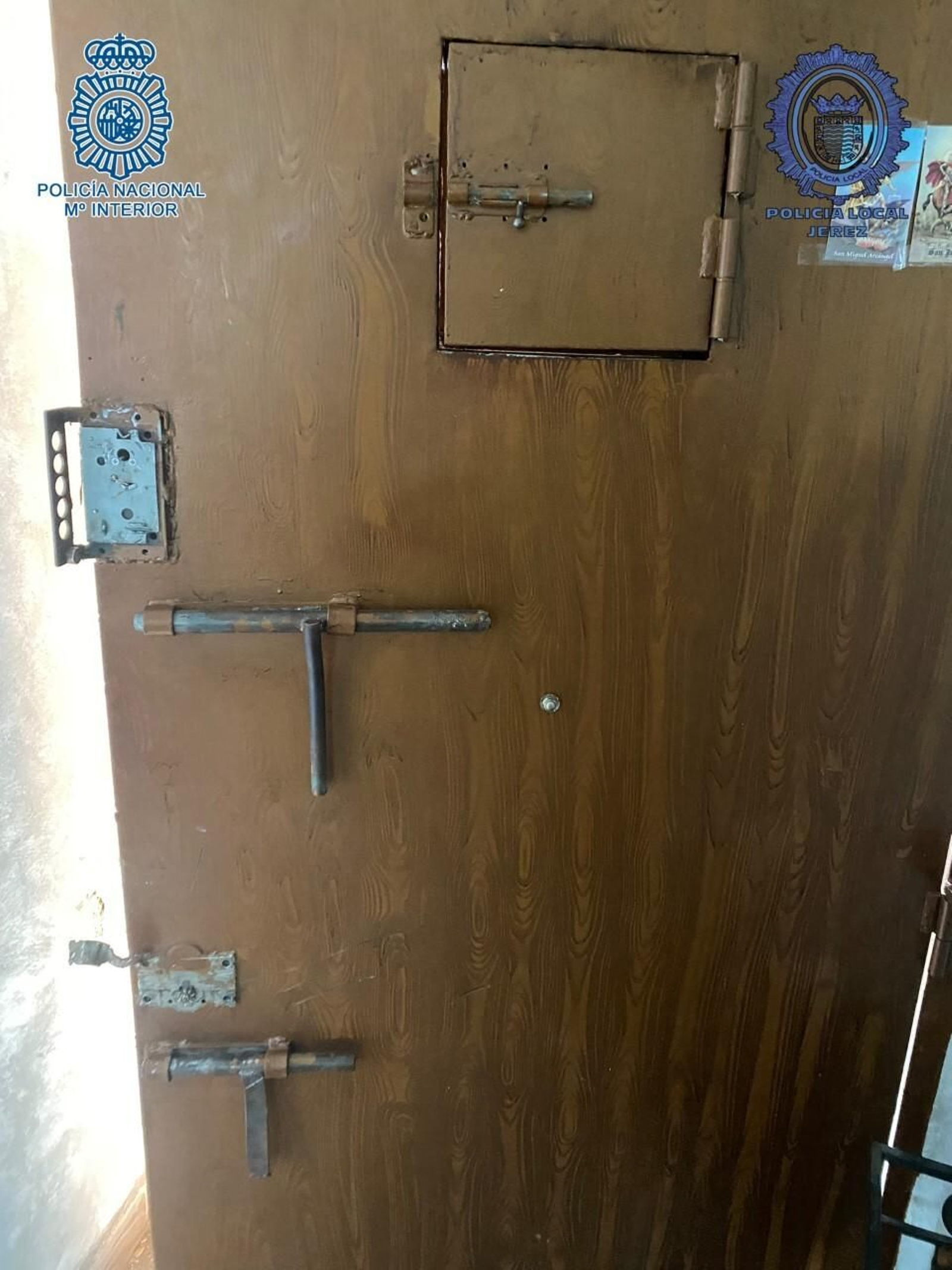 Puerta 'bunkerizada'