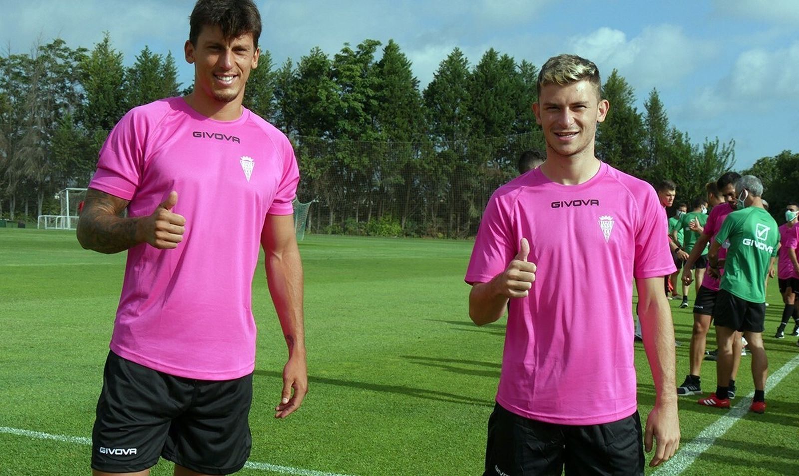 Manu Farrando y Berto Espeso, en el entrenamiento del Córdoba CF.
