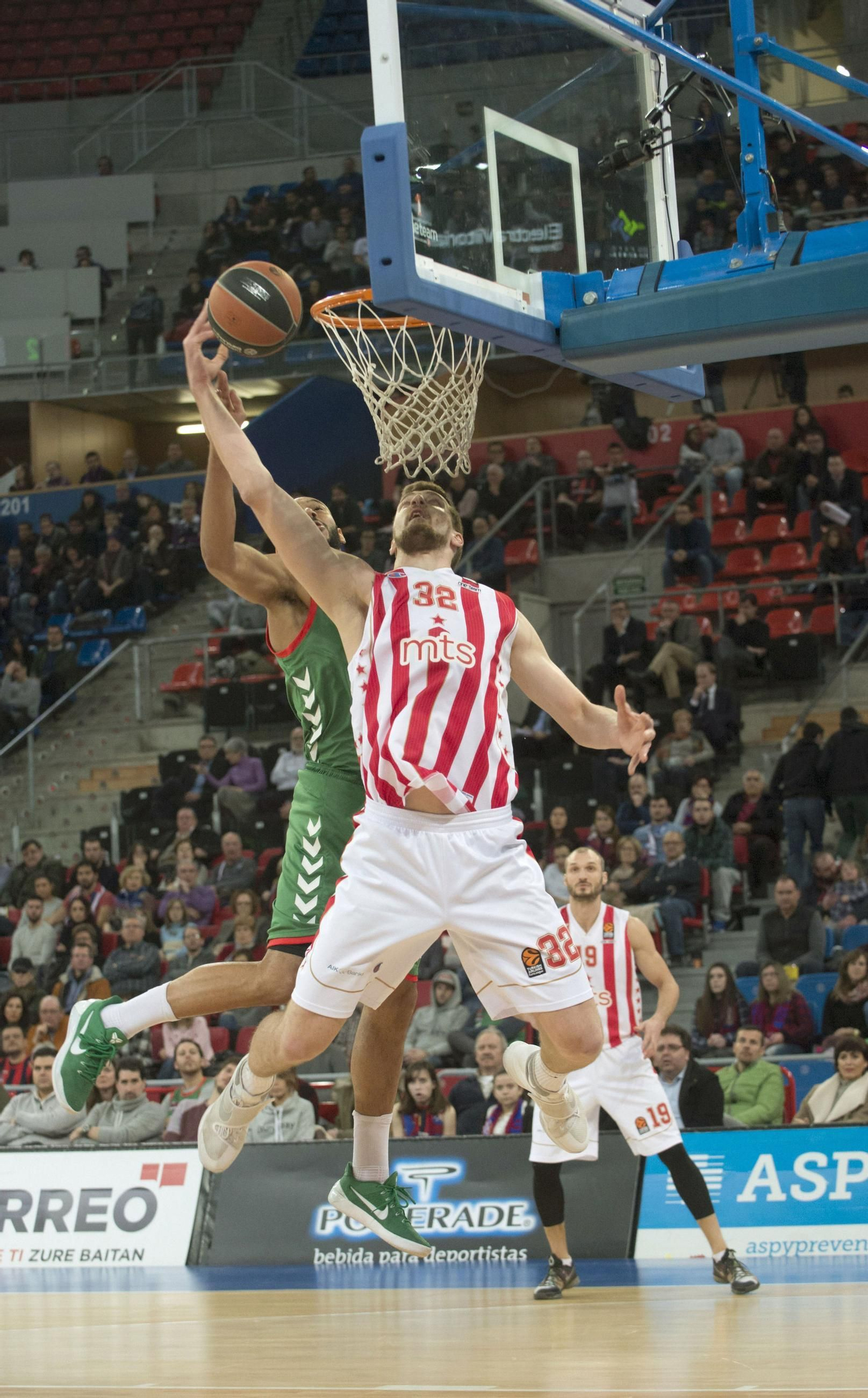 La carrera de Ognjen Kuzmic, en fotos