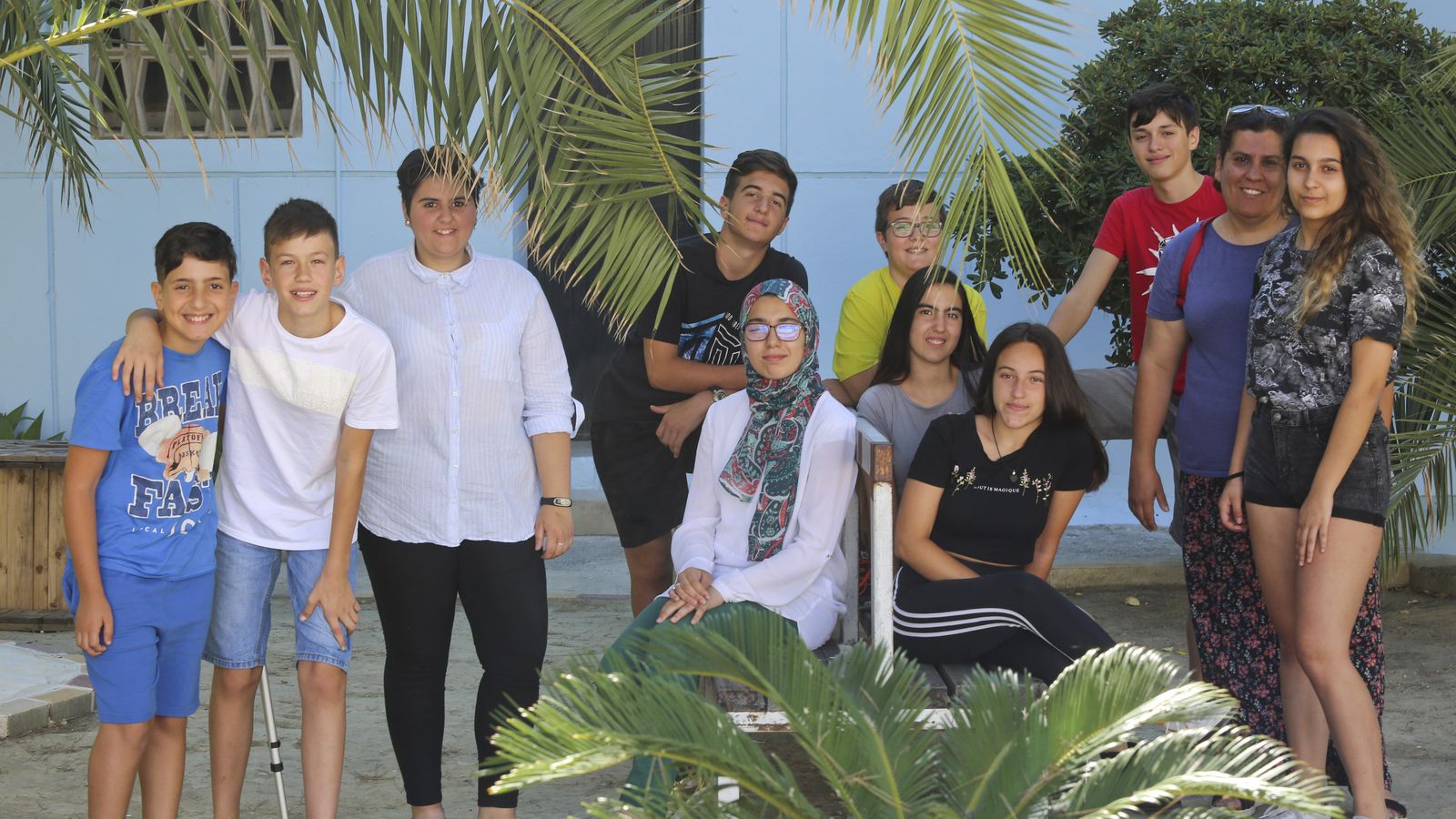 Parte del coro en el instituto Cánovas del Castillo.