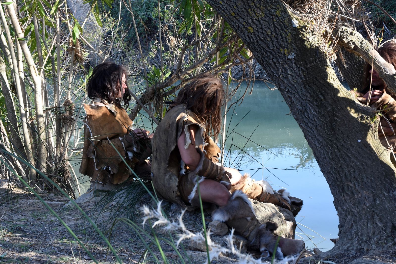 Imagen de una representación de neandertales