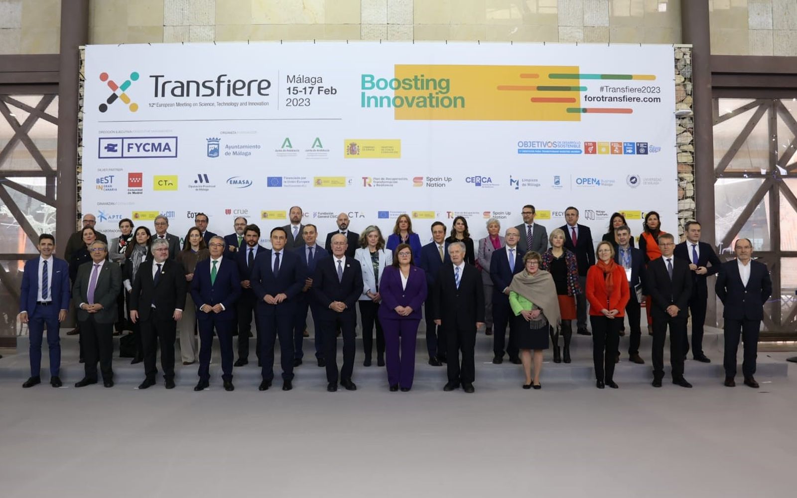 Foto de familia de la inauguración de Transfiere este miércoles en Málaga.