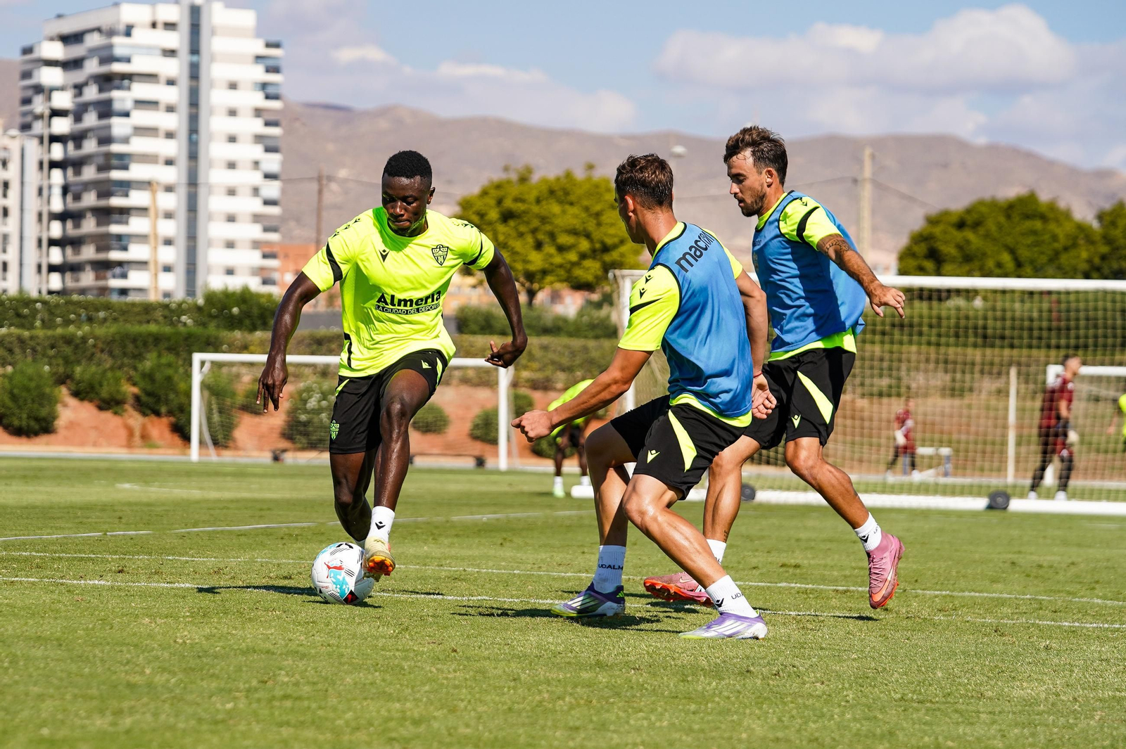 Soko podría regresar para el primer duelo del año ante el Granada en caso de que Granada no avance a octavos