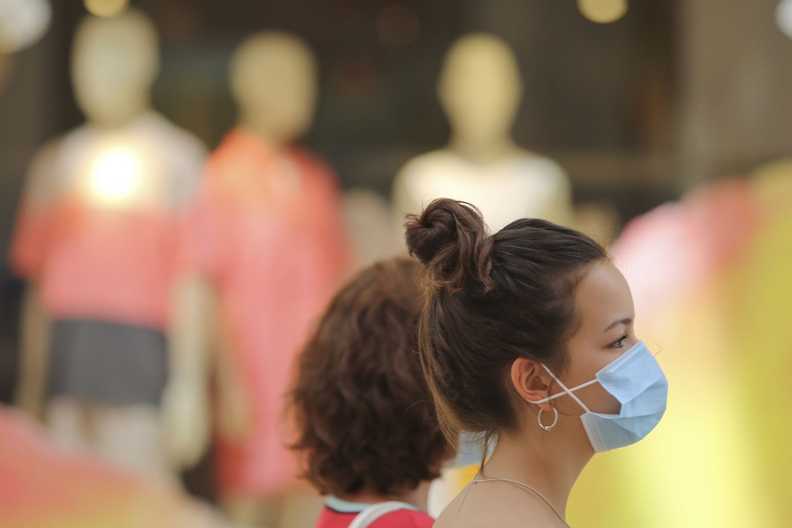 Fotos del primer día de mascarillas obligatorias en las playas y el Centro de Málaga