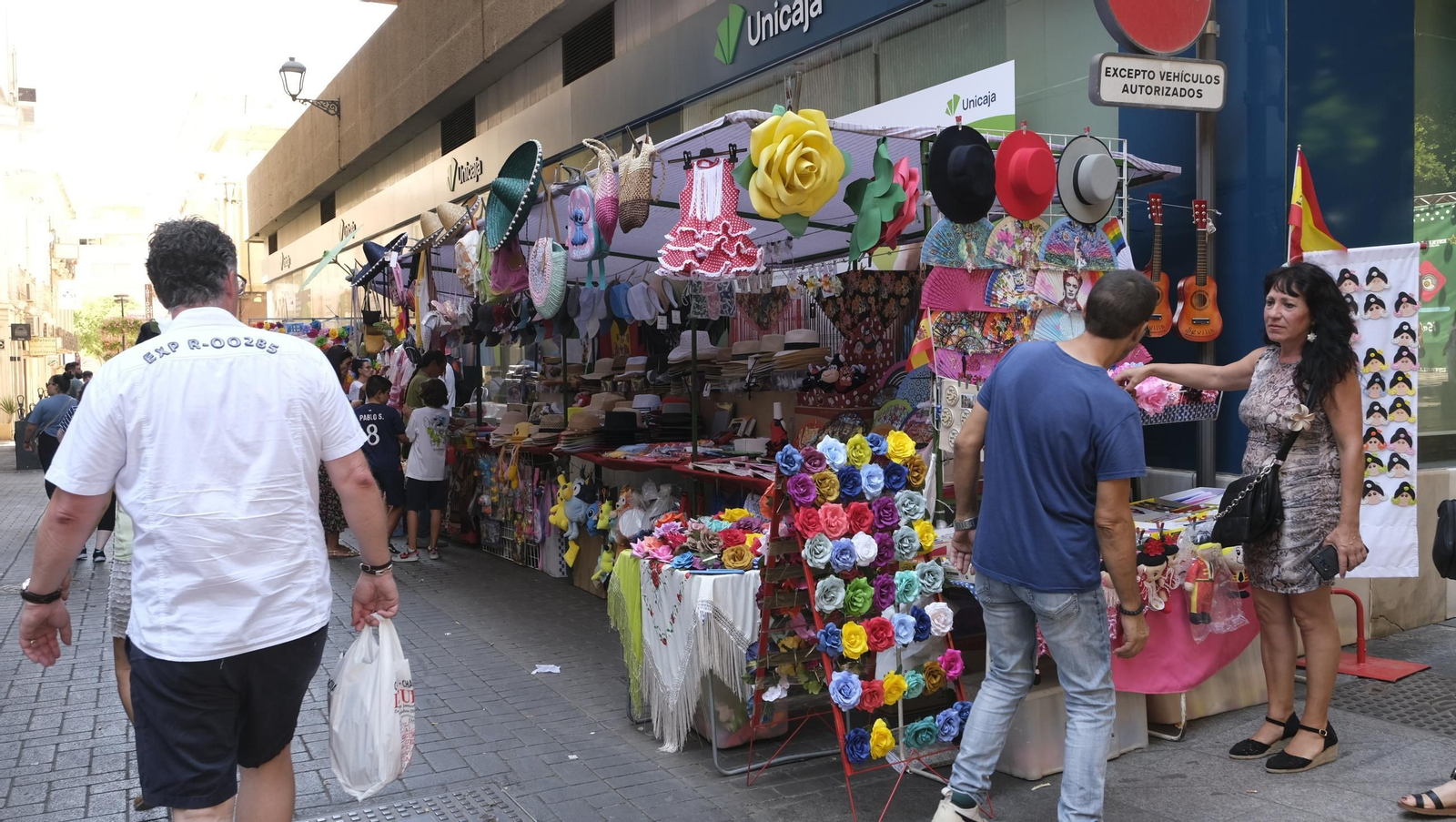 La Feria del Mediodía del martes en Almería, en imágenes