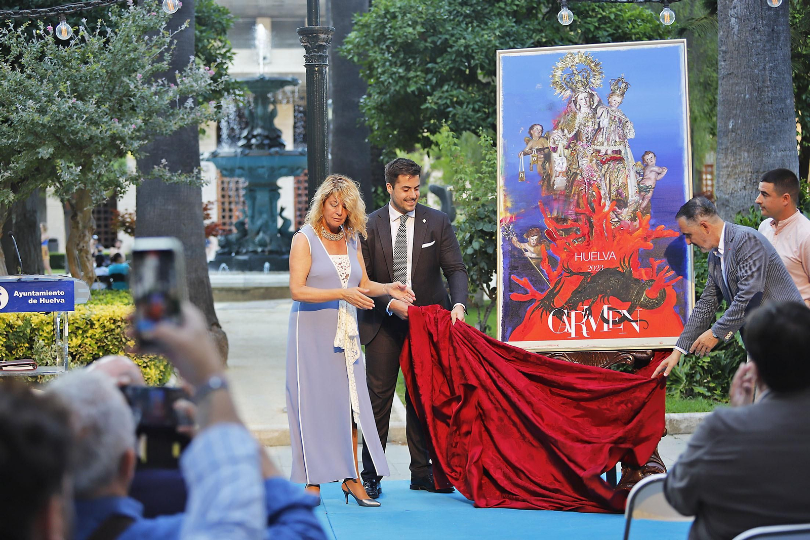 Imágenes de la presentación del cartel de la hermandad de la Virgen del Carmen de 2023