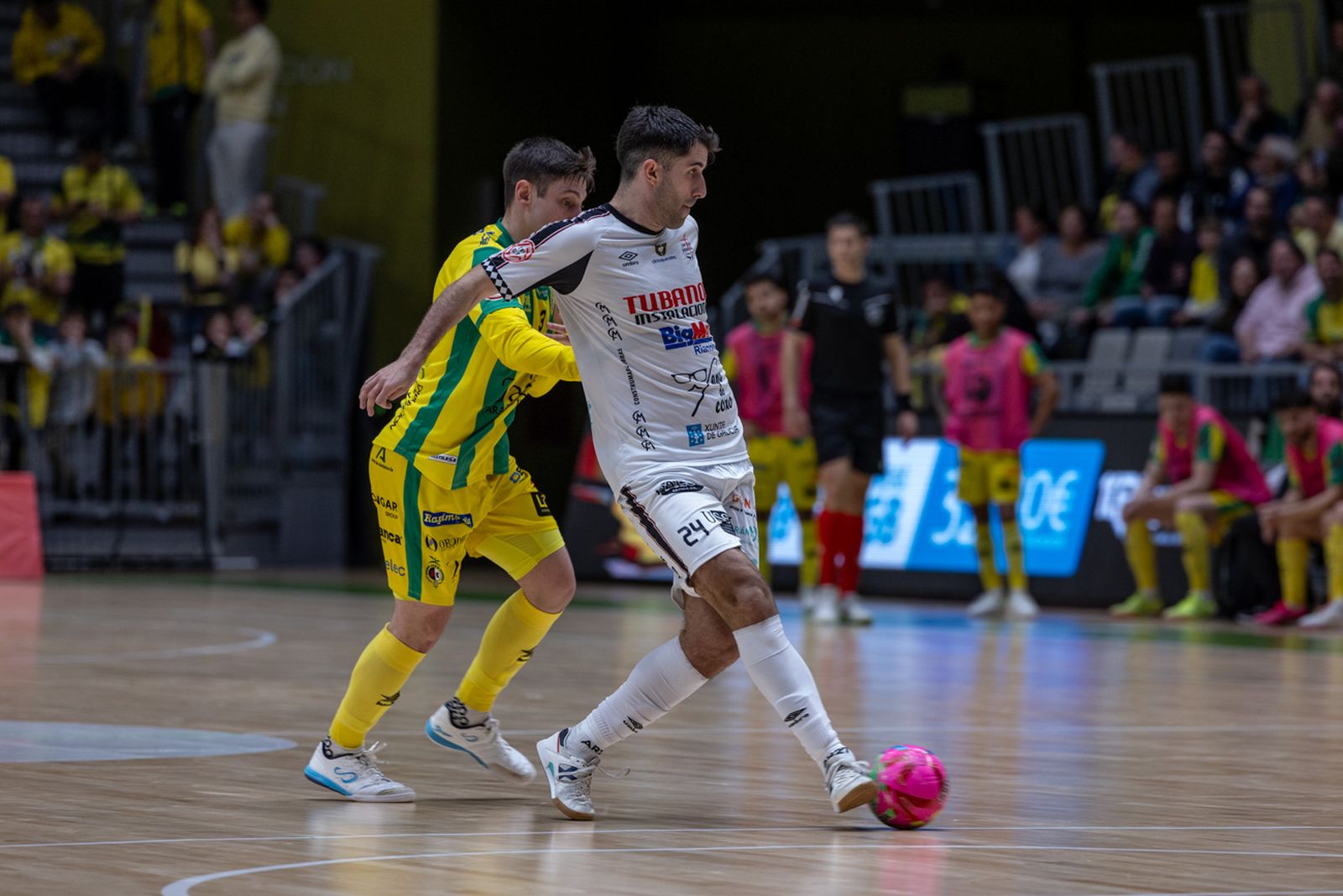 Las mejores imágenes de las tablas entre Jaén Paraíso Interior FS y Noia Portus Apostoli