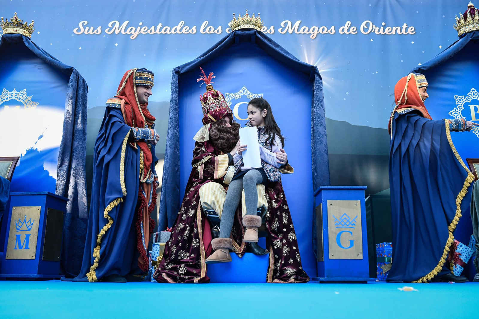 Imágenes de la entrega de cartas a SSMM Los Reyes Magos en el Ayuntamiento