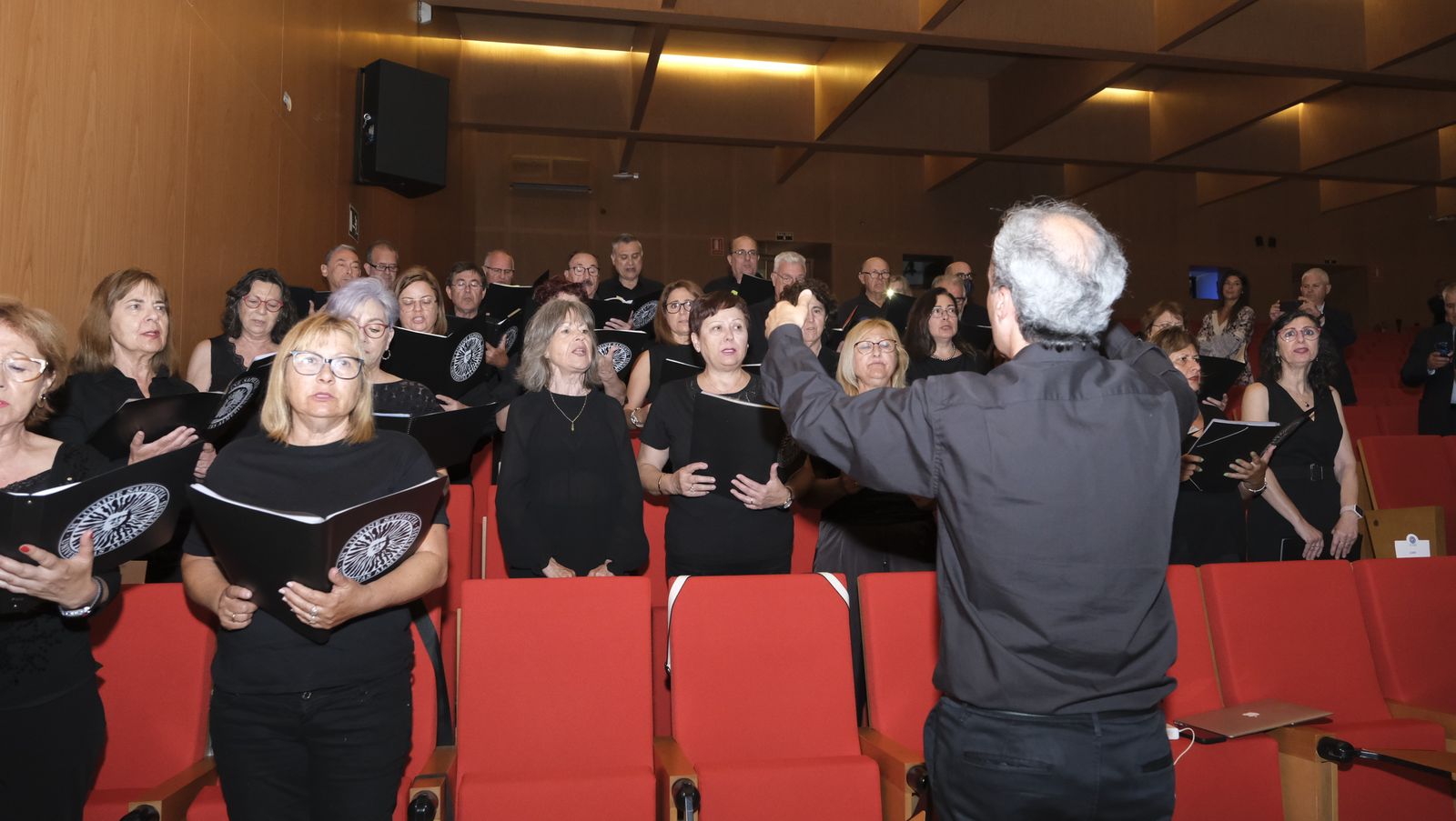 Imágenes de la investidura como Doctor Honoris Causa de la UAL, de Paco Cosentino.