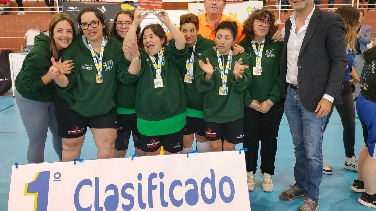 El equipo femenino, también consiguió el primer puesto en su modalidad.