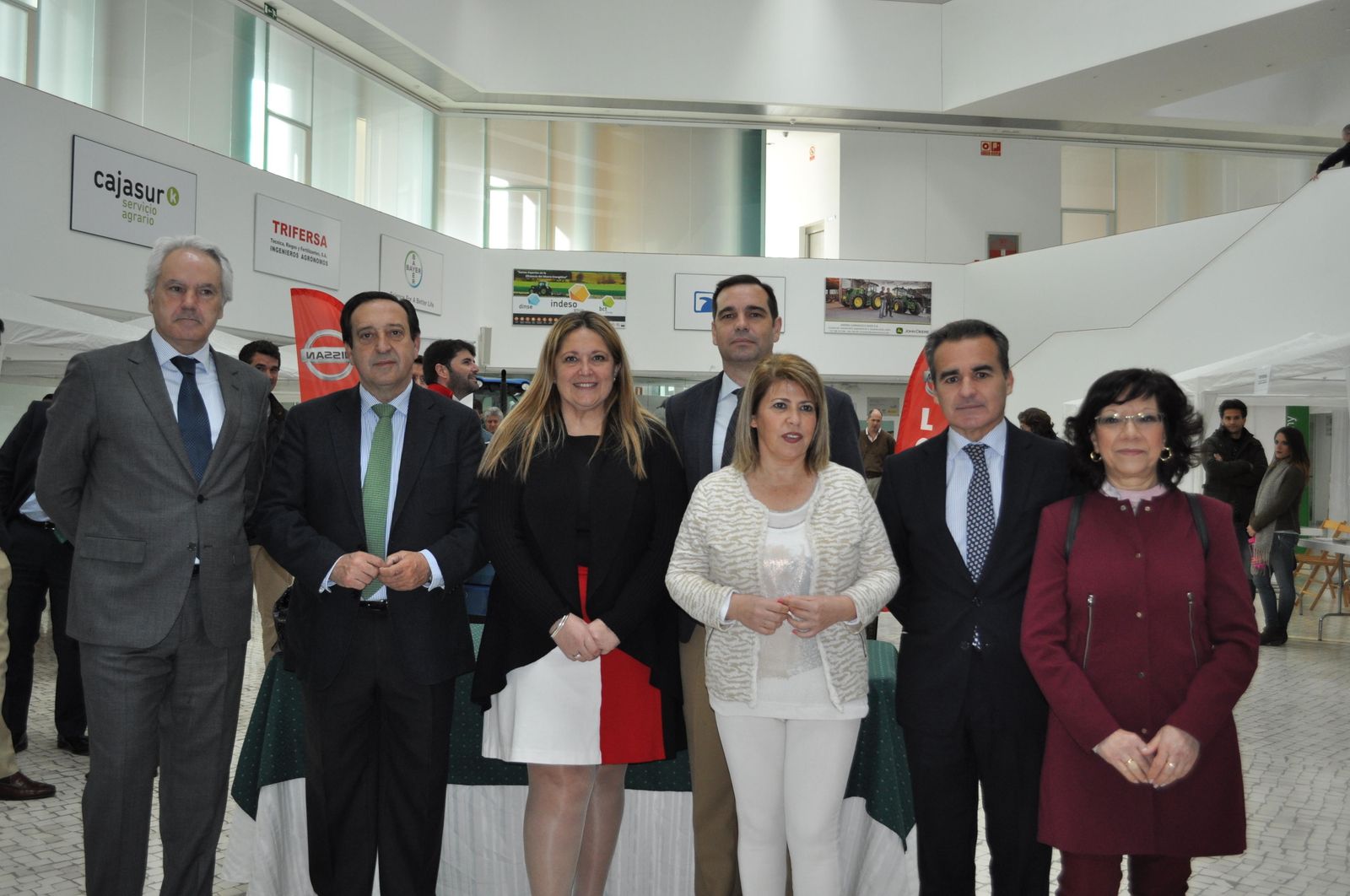 Responsables agrarios y autoridades políticas, ayer en la jornada sobre jóvenes agricultores en la sede de Asaja-Cádiz.