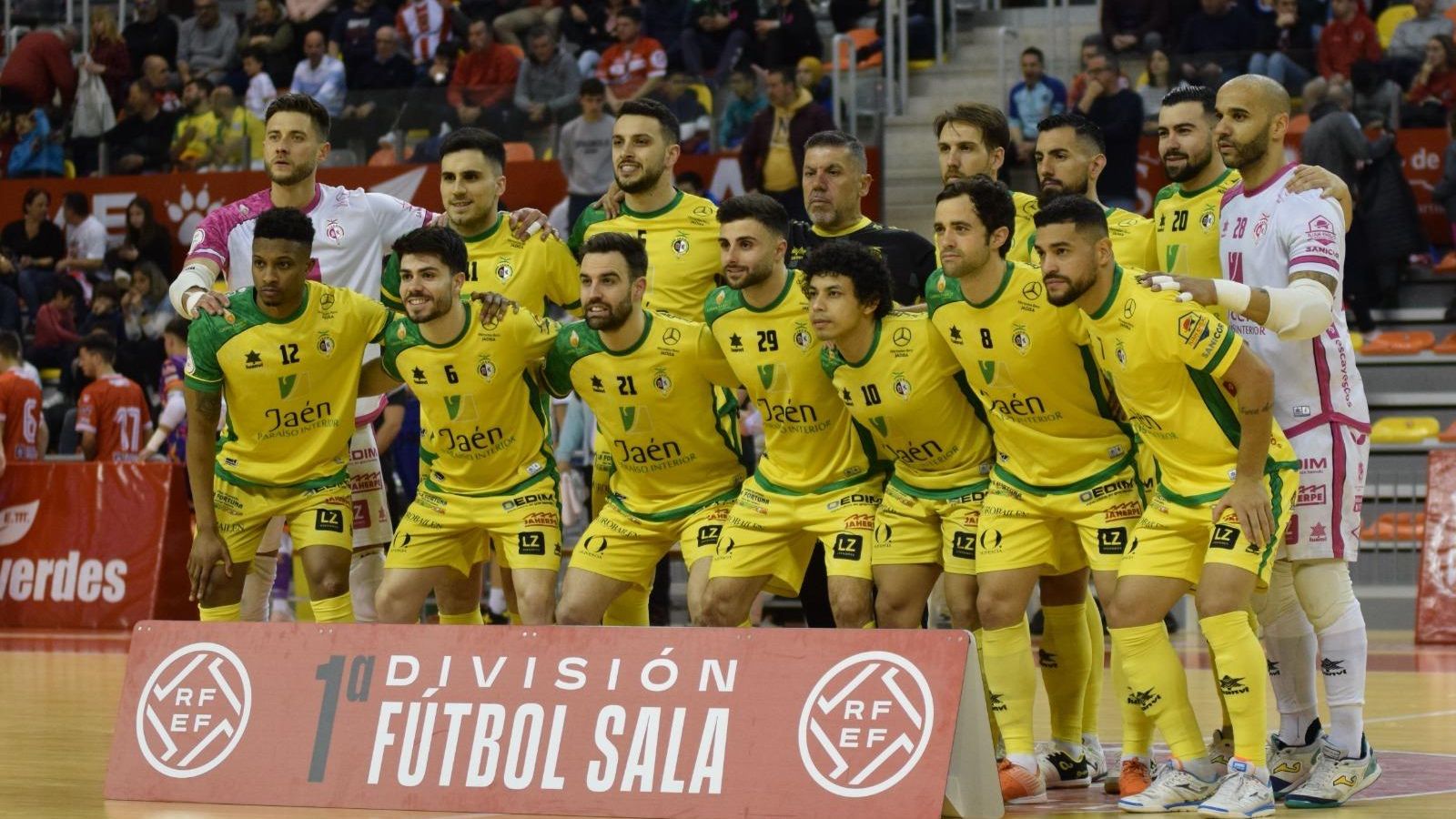 Alineación del equipo amarillo en Cartagena.