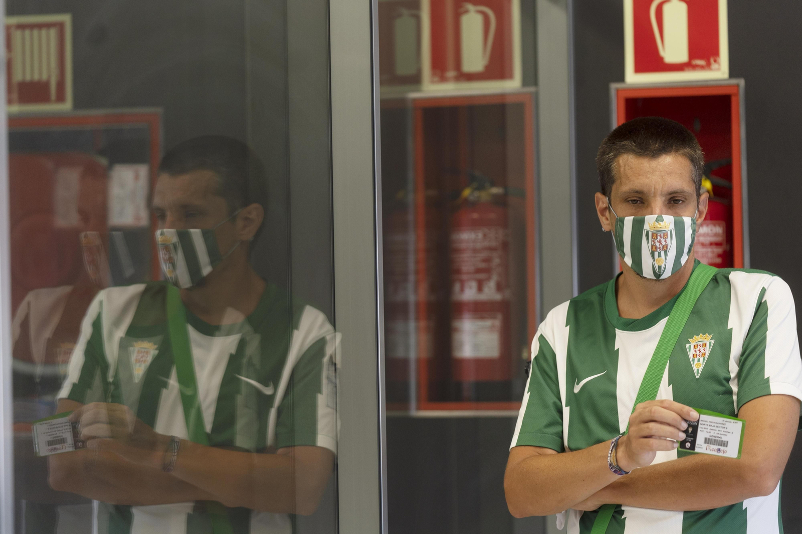Las imágenes del primer día de la campaña de abonados del Córdoba CF