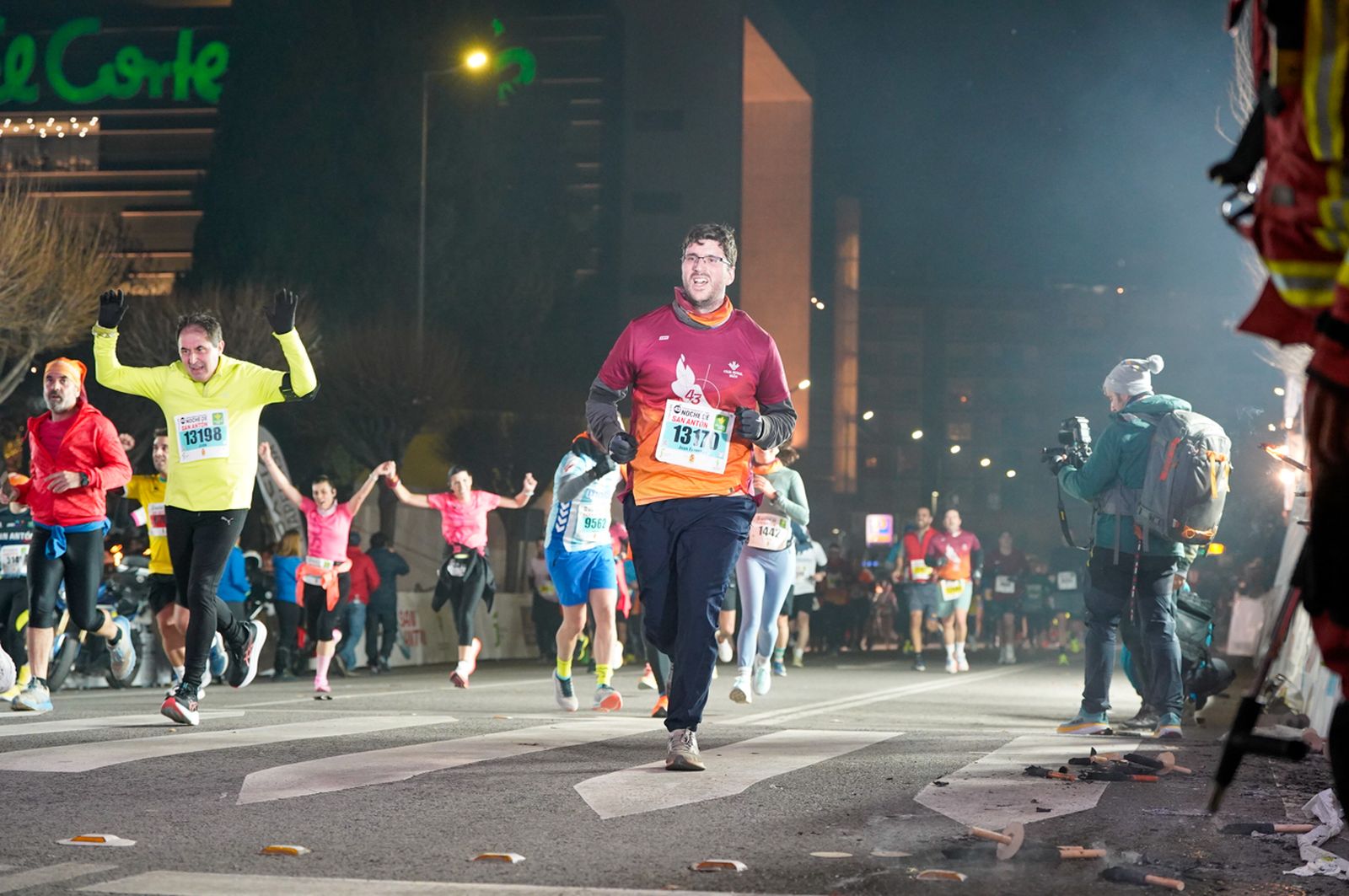 En imágenes: búscate en tu llegada a meta de la Carrera de San Antón 2026 (13)
