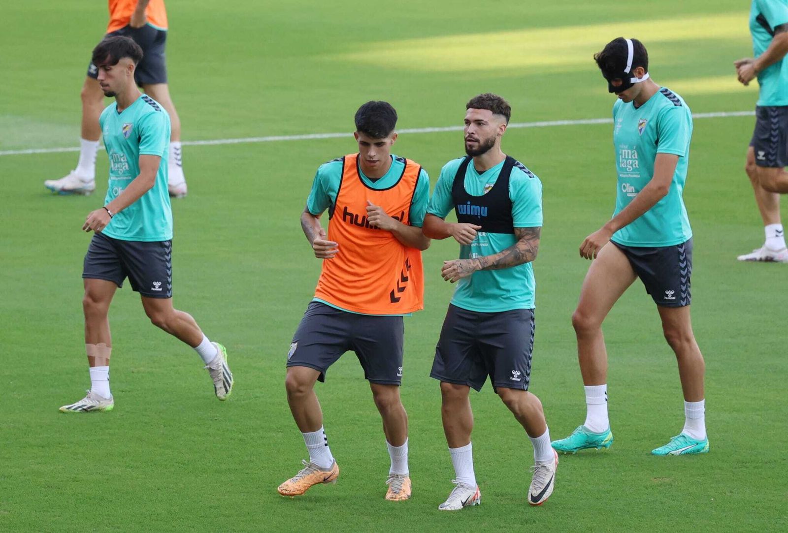 Las fotos del Málaga ultimando su cita con el Recreativo Granada