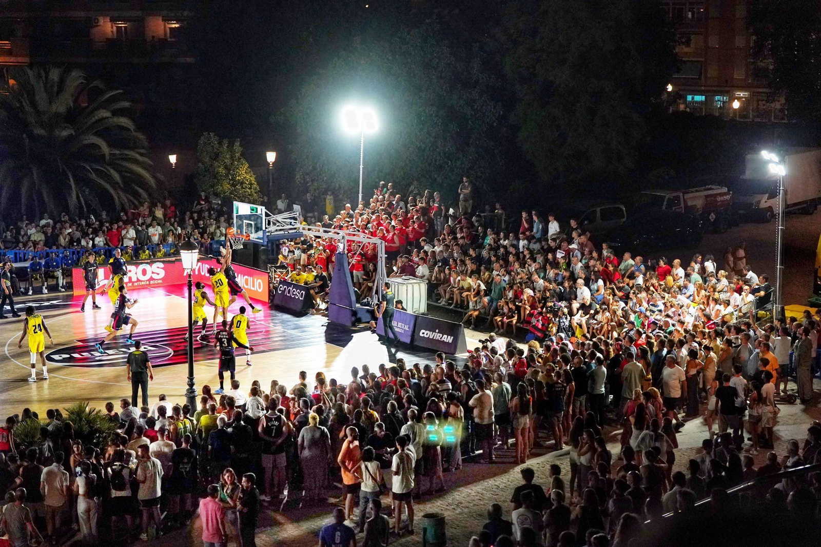 Petro de Luanda, una buena referencia de Granada