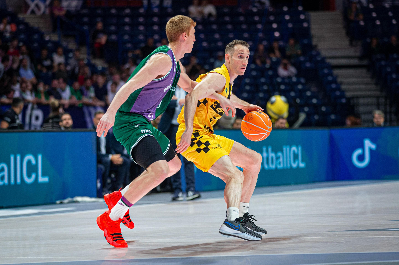 Las fotos de la final de la BCL entre Lenovo Tenerife y Unicaja Baloncesto