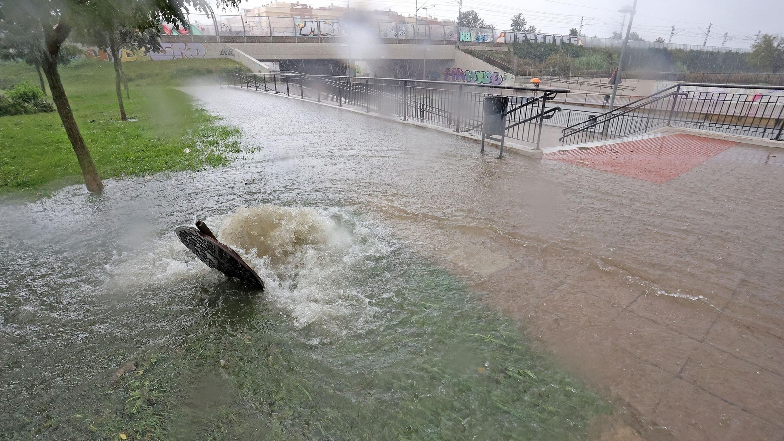 Imágenes del paso de la Dana, inundaciones, destrozos y caos por todo Jerez