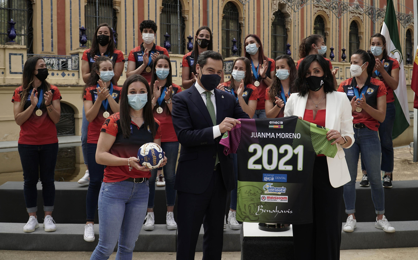 La visita del Rincón Fertilidad Málaga a Juanma Moreno, en fotos