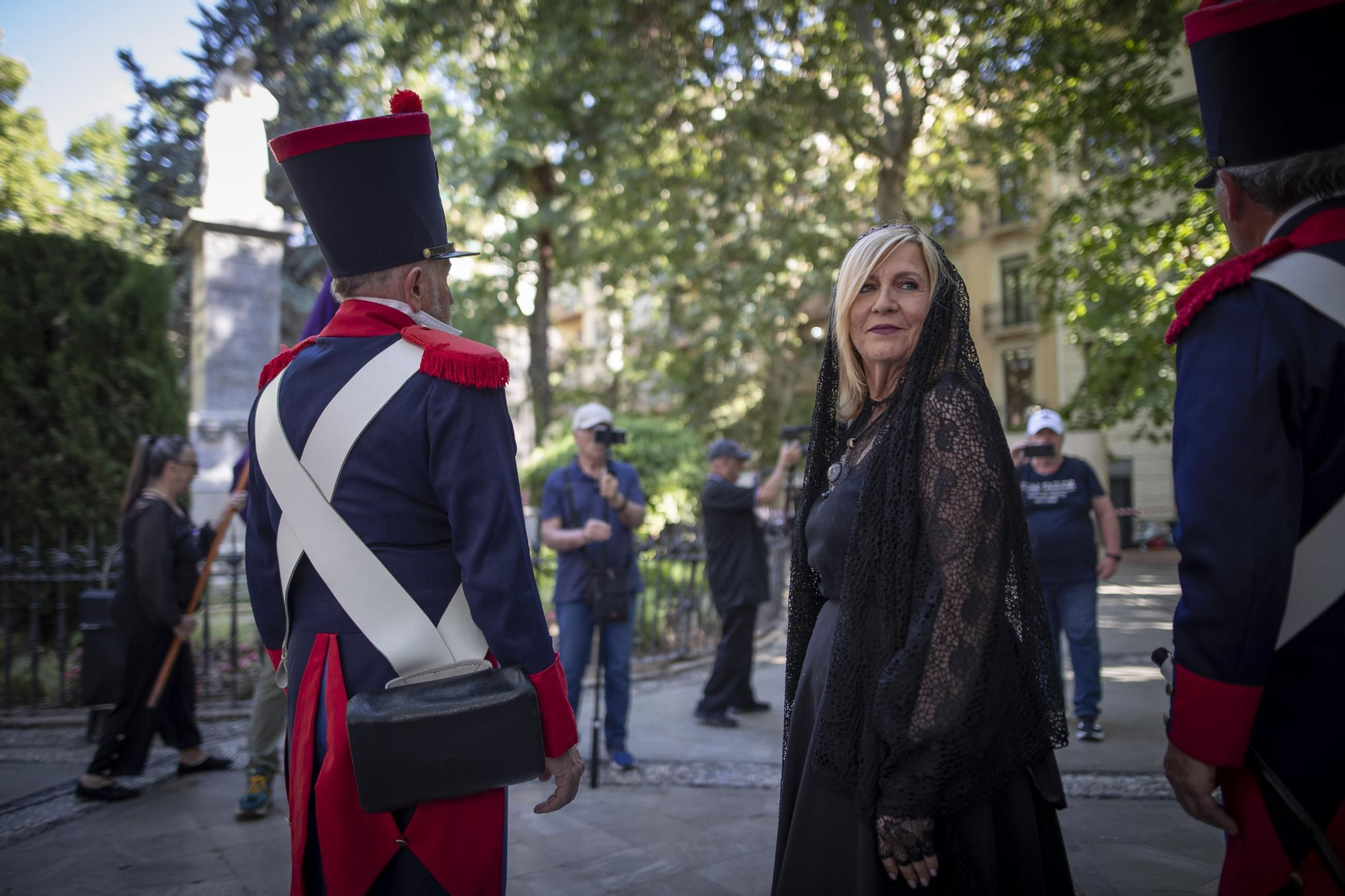 Las mejores imágenes de la tradicional proecesión en honor a Mariana Pineda en Granada