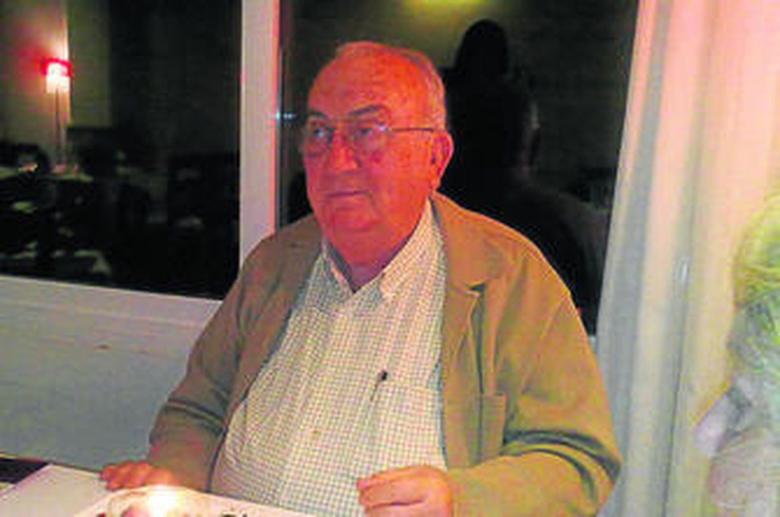 Miguel Abellán trabajó de maestro durante muchos años.