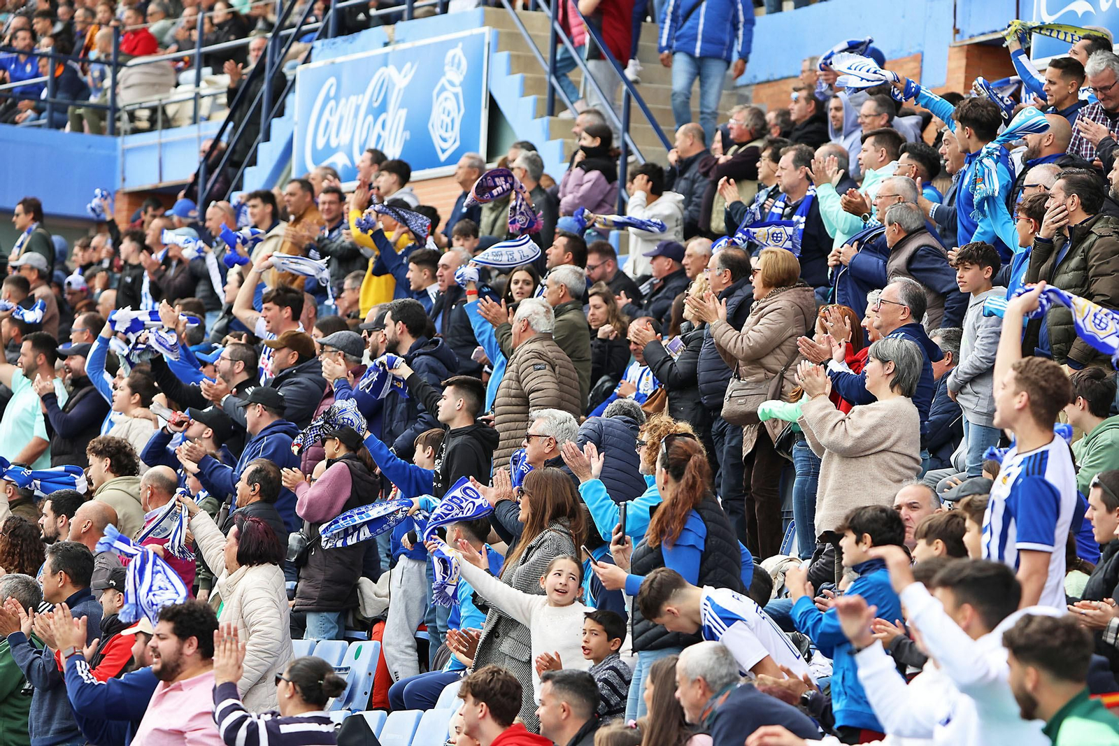 Ambiente en las gradas del Recreativo de Huelva vs AD Ceuta FC