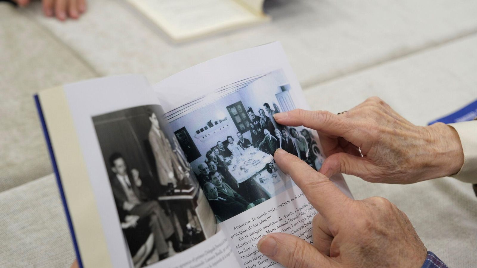 Documentos inéditos que recoge el libro, fotografías, anécdotas e información que han aportado todos a la obra de Francisco Javier Parra