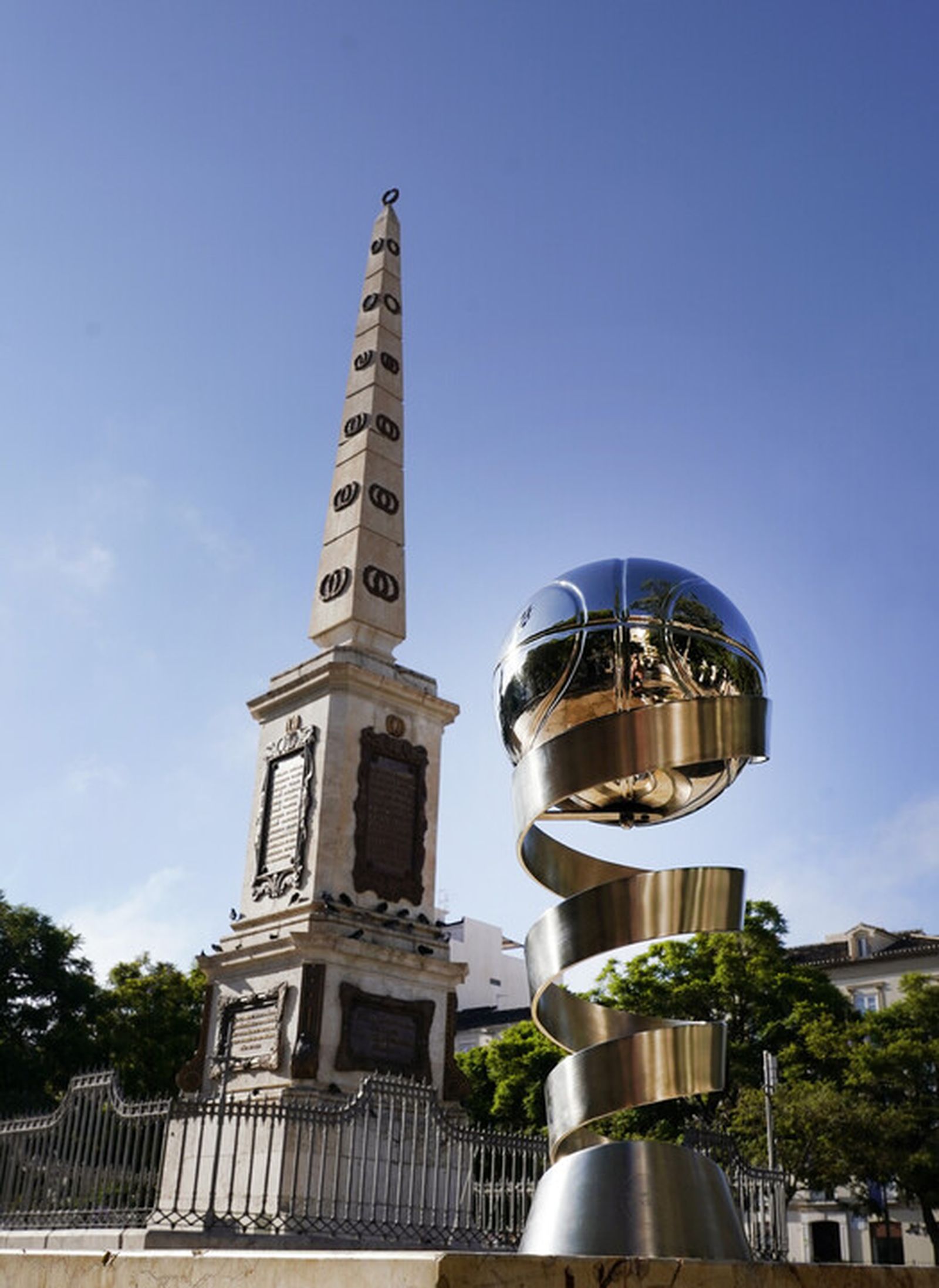 El trofeo de la Supercopa ACB se deja ver por Málaga