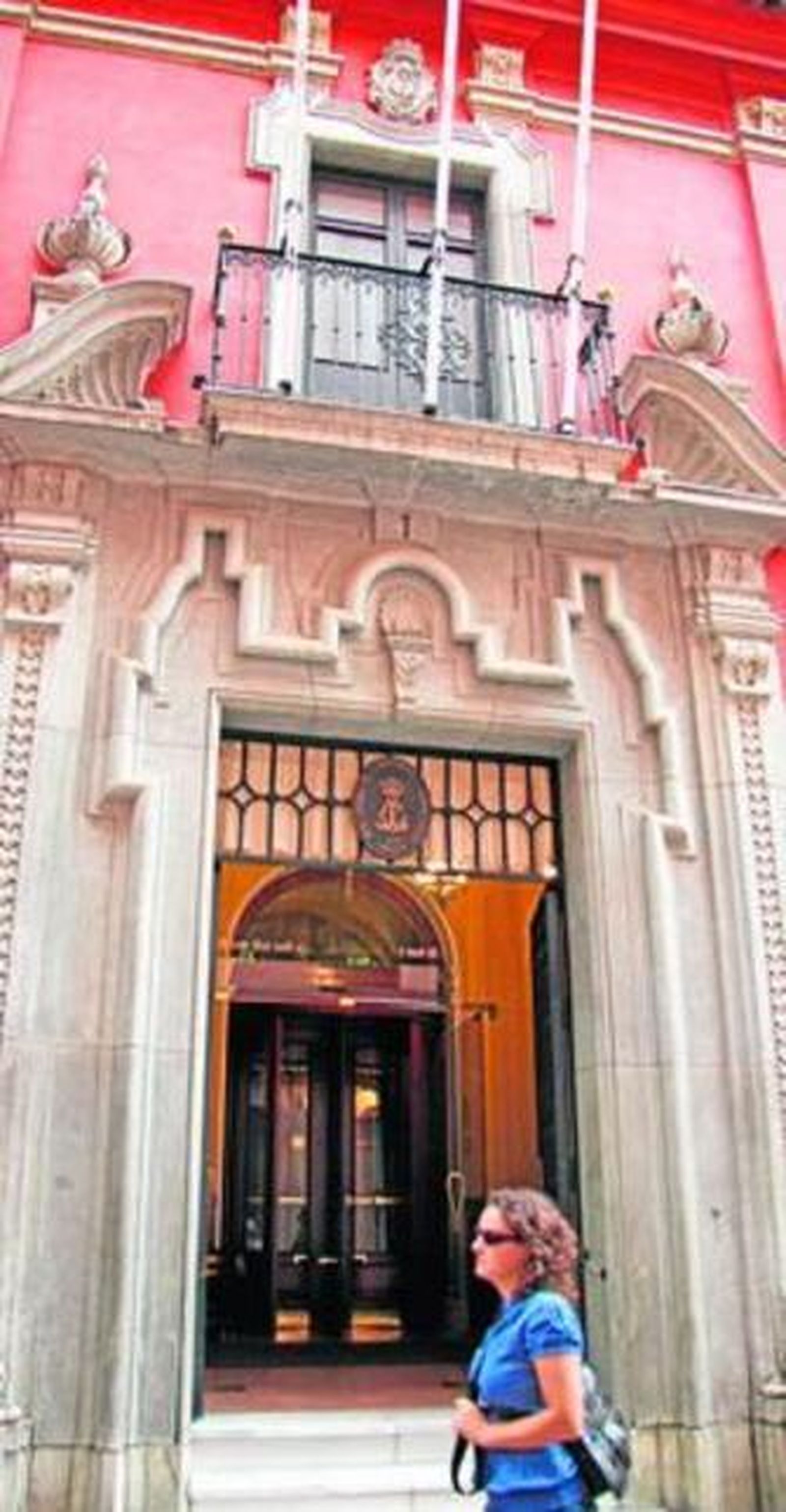 Conferencia de la asociación Héroes de Cavite en el Real Círculo de Labradores