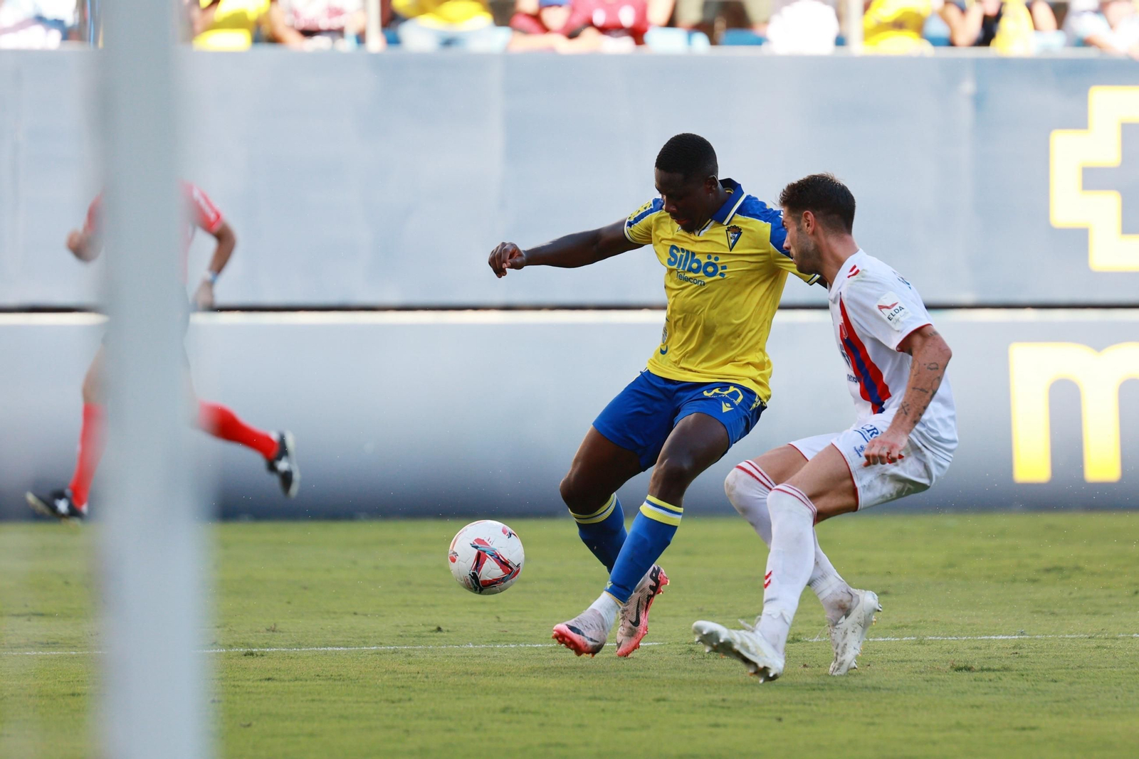 Búscate entre las fotos del partido de fútbol Cádiz CF - CD Eldense