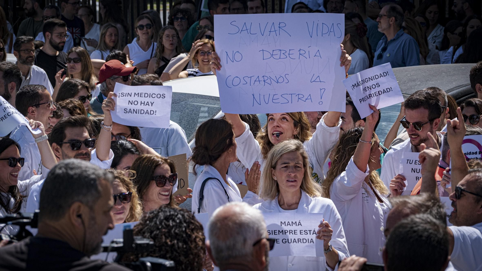 Las imágenes de la jornada de huelga de médicos en Cádiz