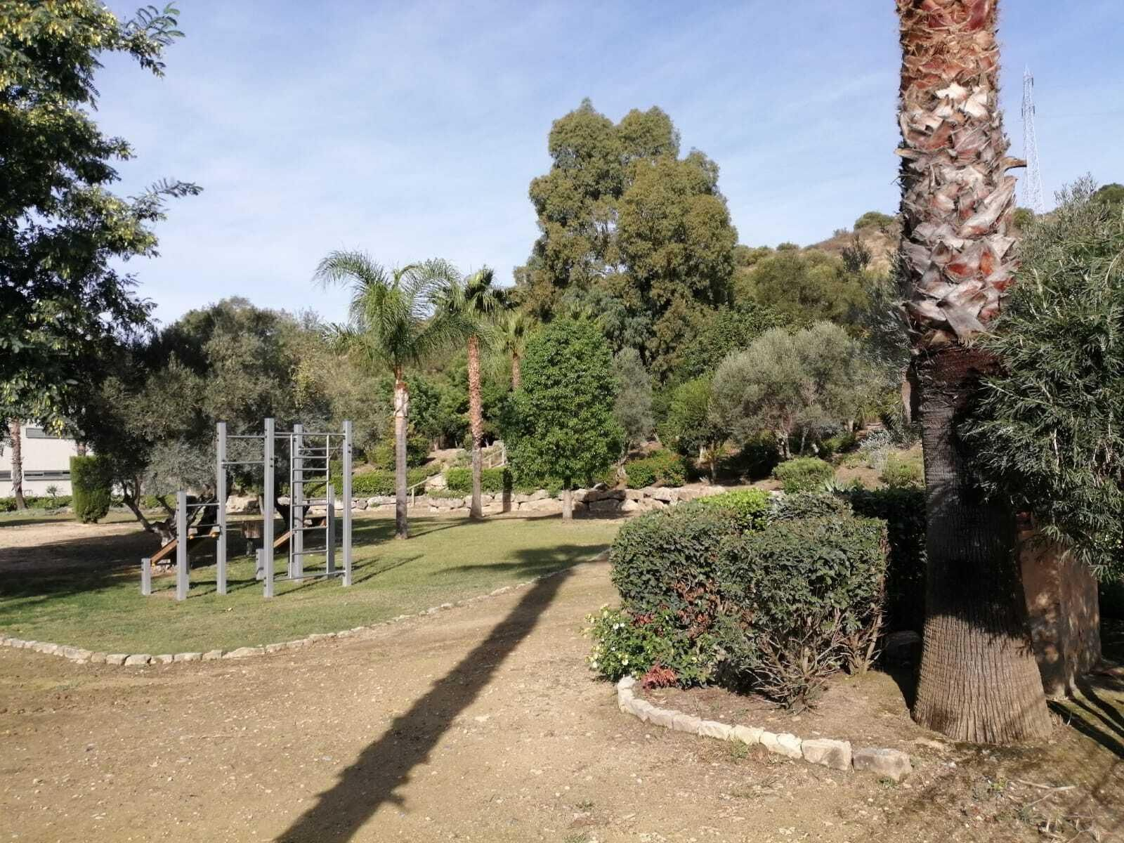 El actual parque Eduardo Barrando, donde se construirá la piscina de Tesorillo.