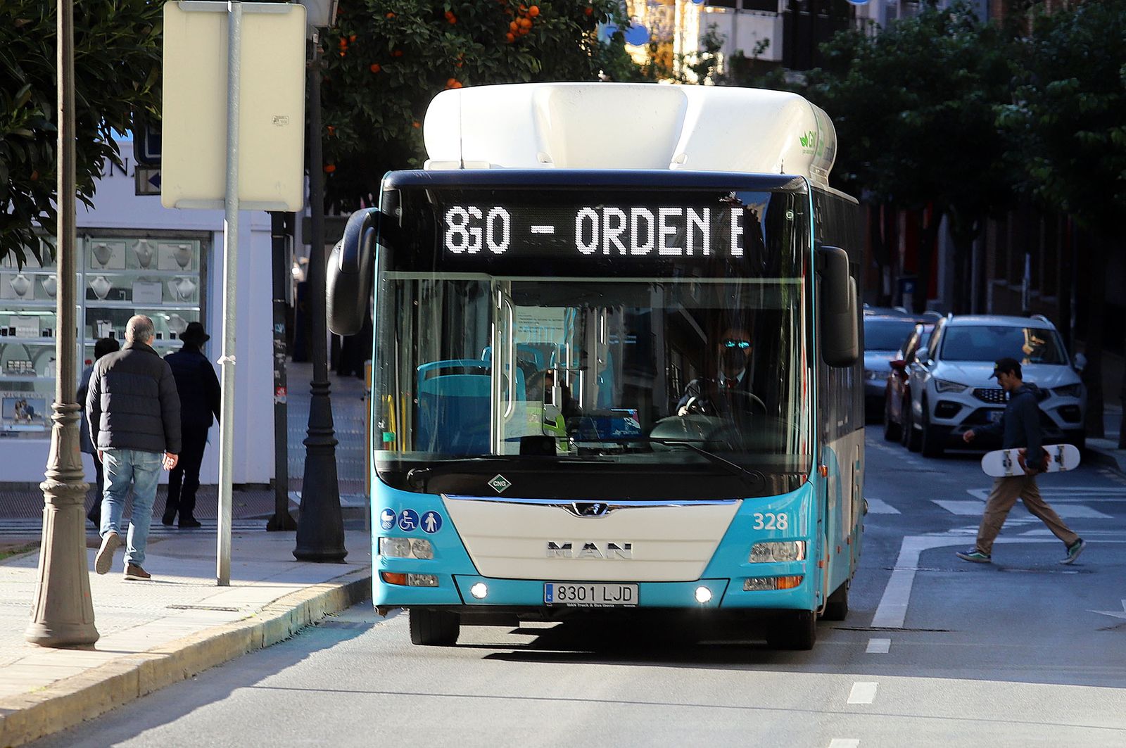 Un autobús de Emtusa.