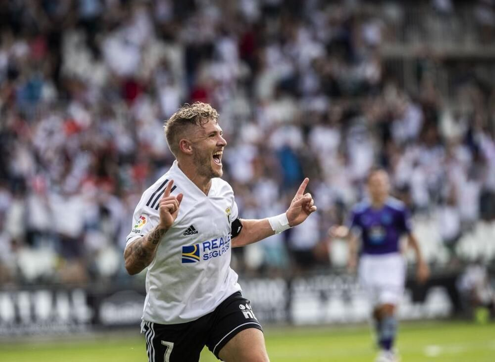 Juanma García celebra uno de sus goles