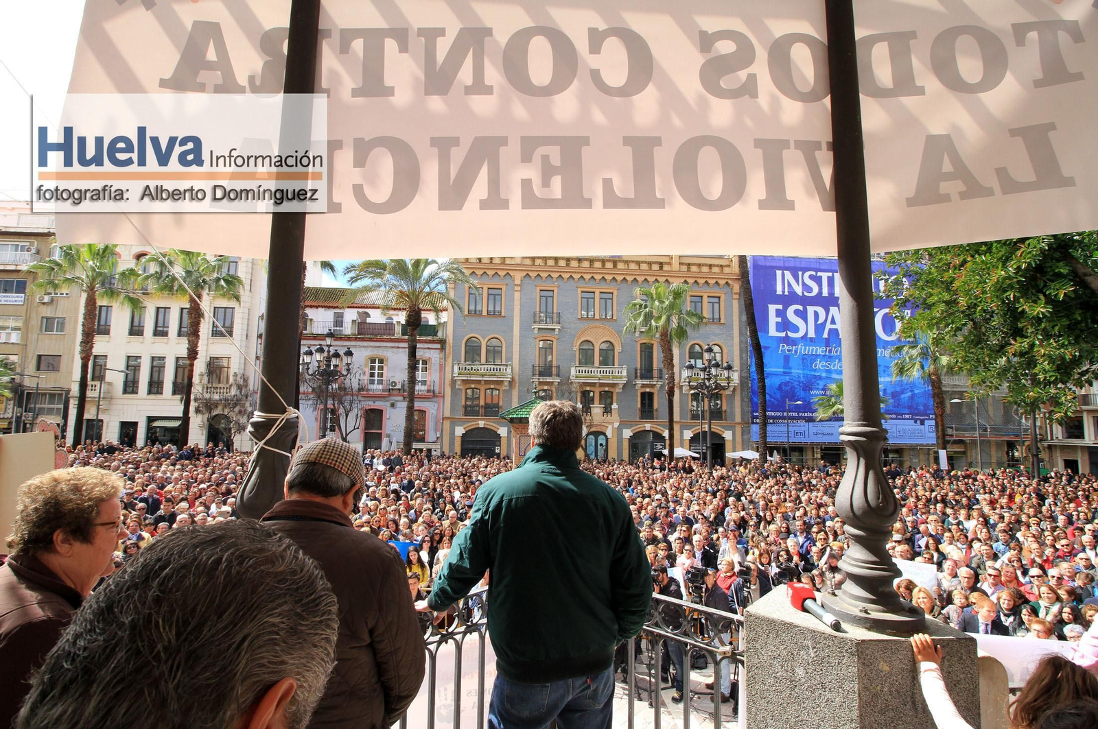Imágenes de la manifestación contra la derogación de la prisión permanente revisable celebrada en Huelva