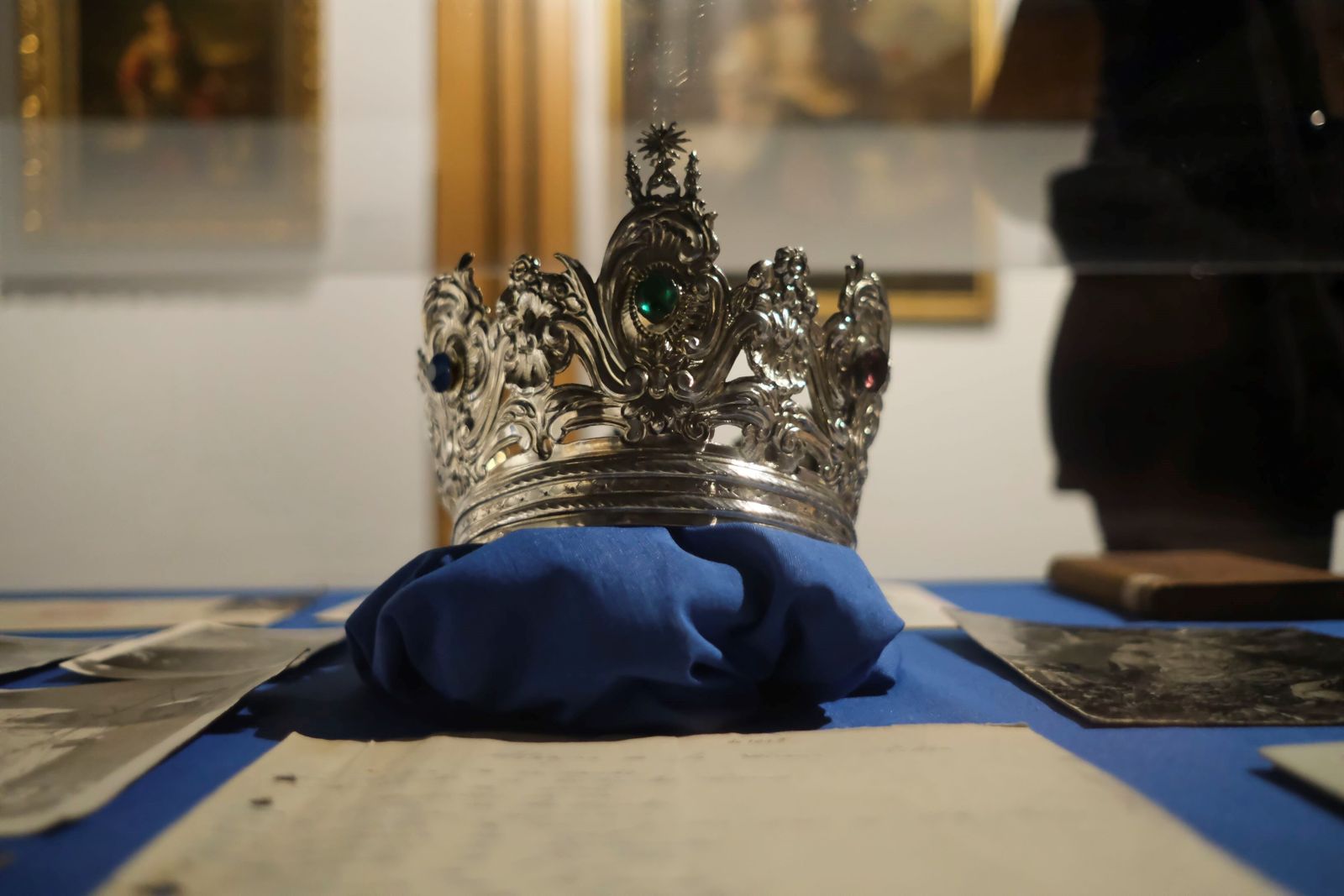 La exposición 'El resurgir de una devoción', de la Divina Pastora de las Almas de Córdoba, en imágenes