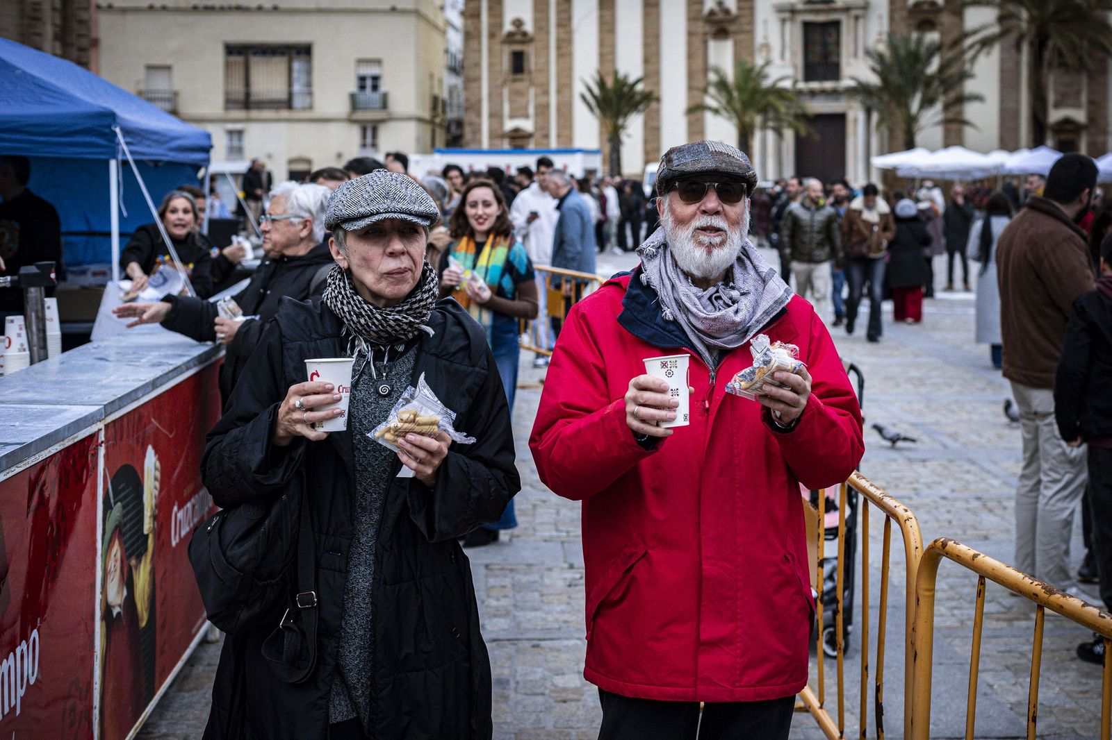 Las imágenes de la Chicharronada y la Gambada del Carnaval de Cádiz 2026