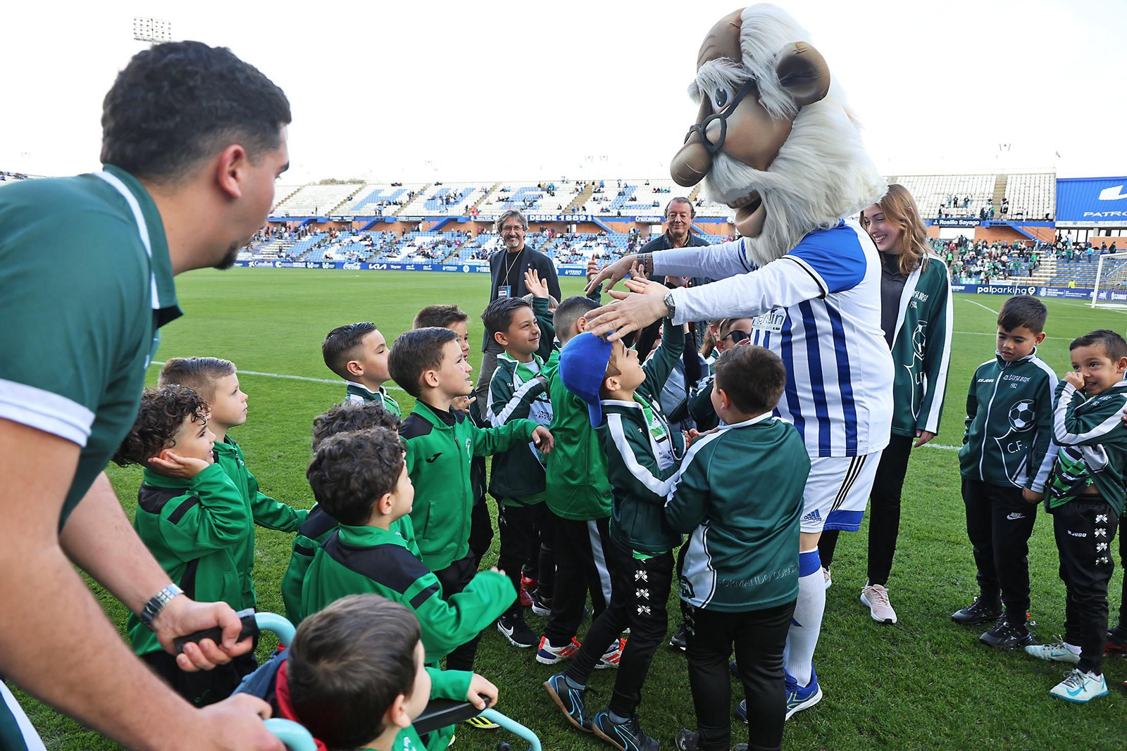 Búscate en el Nuevo Colombino en el Recreativo de Huelva vs Antequera