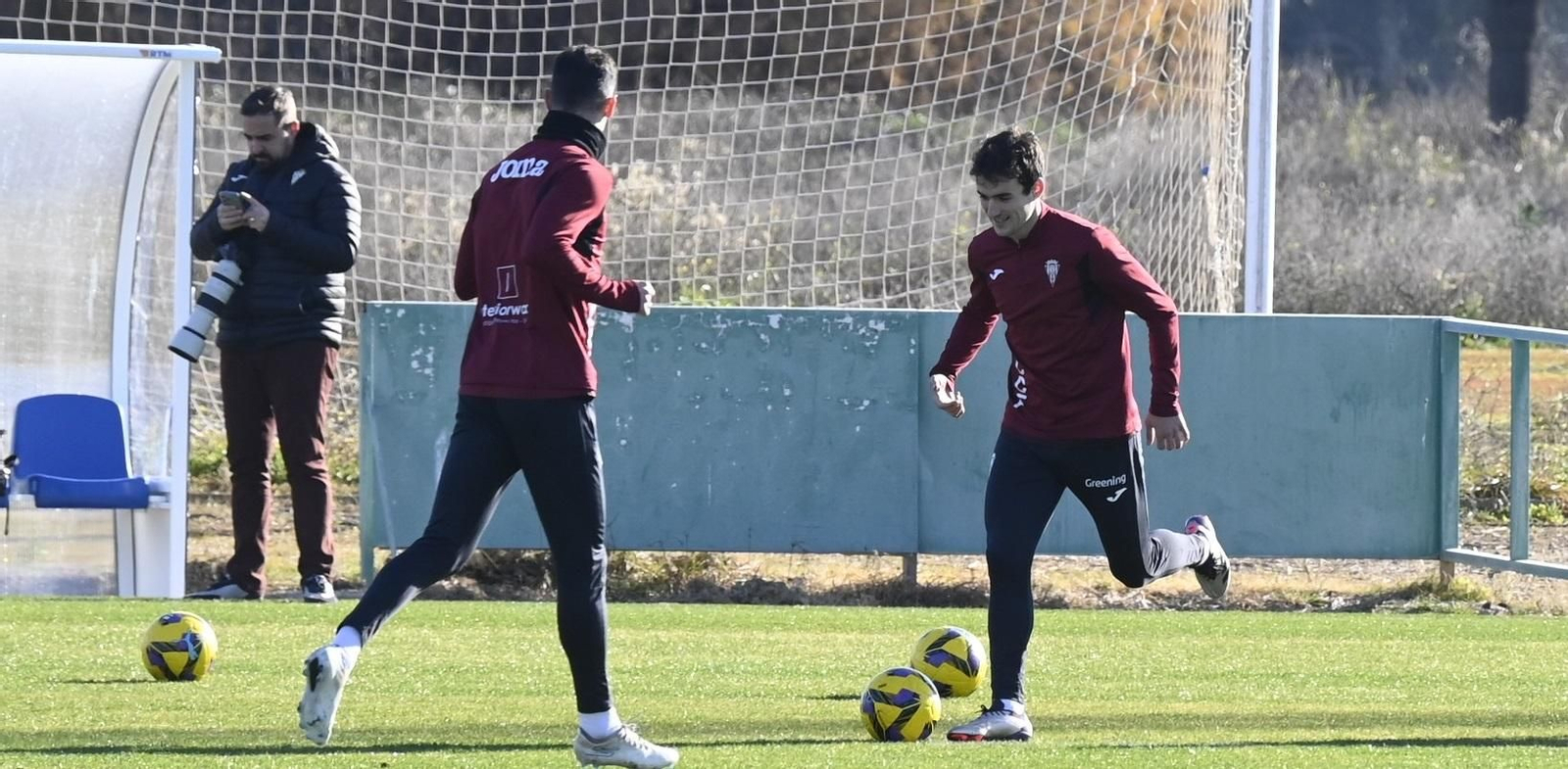 Jon Magunazelaia se ejercita junto a Albarán en la Ciudad Deportiva.